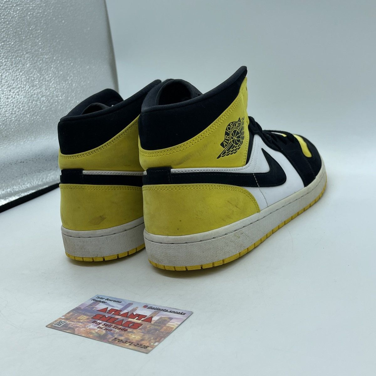 Jordan Brand Air Jordan 1 mid yellow toe Size US 11.5 / EU 44-45 - 5 Thumbnail