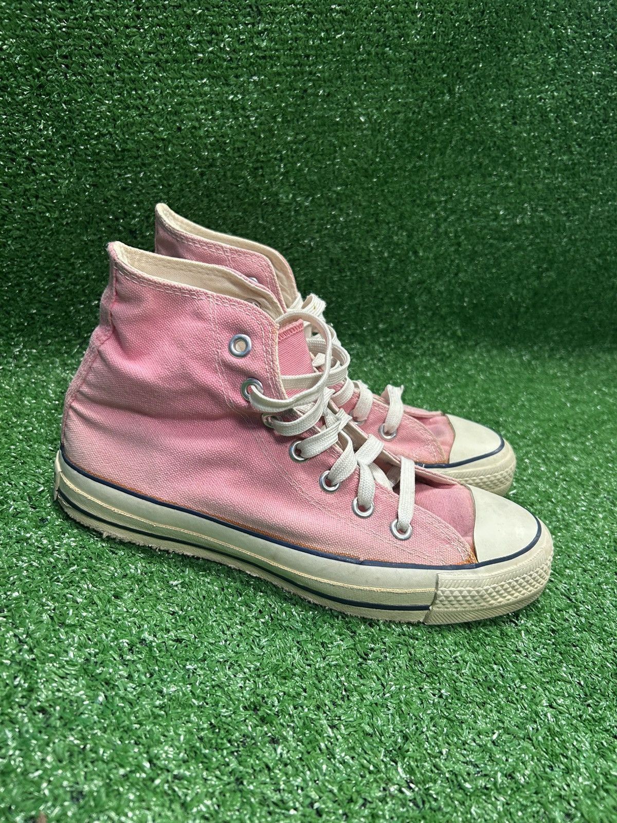 Converse × Vintage Vintage women’s 80s pink converse chuck Taylor’s Size US 6 / EU 39 - 3 Thumbnail