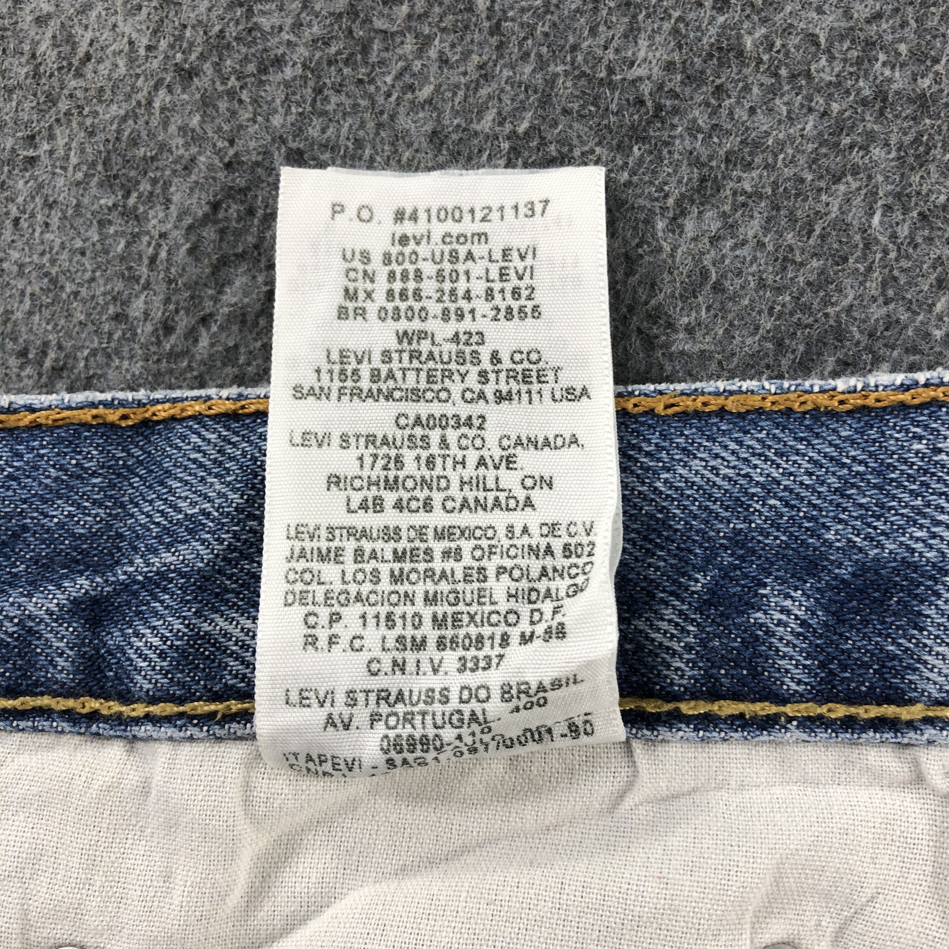 Levi's Vintage Blue Wash Levis 505 Jeans-J2637 Size US 41 - 14 Thumbnail