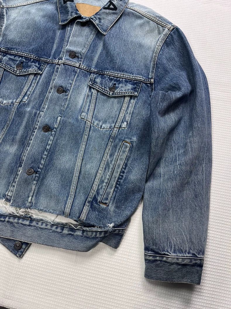 Balenciaga Balenciaga size 34 Lapel letters destroy denim jackets Size S / US 4 / IT 40 - 3 Thumbnail