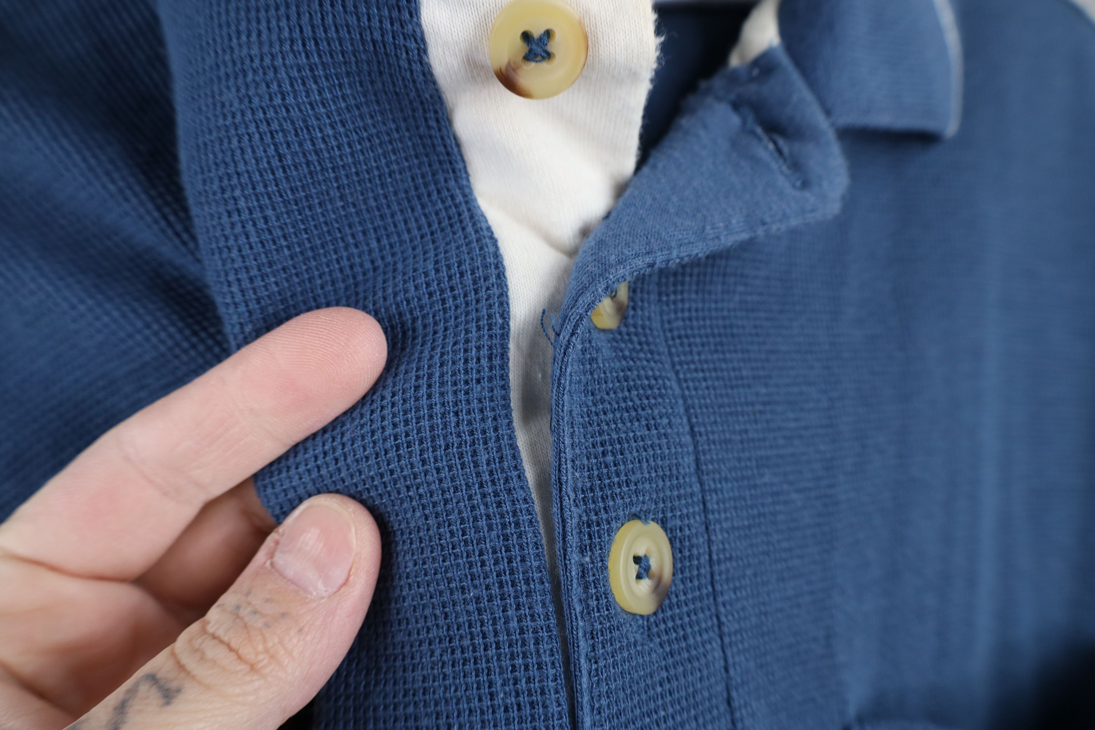 Vintage Vintage 90s Streetwear Waffle Knit Pullover Polo Shirt Size US M / EU 48-50 / 2 - 5 Thumbnail