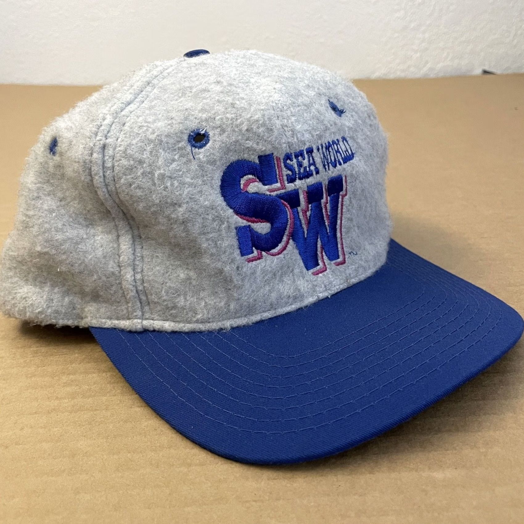 Vintage VINTAGE Sea World Hat Cap Strapback Adjustable Blue Spell Out Strap 90s Y2K Mens Hat Adult One Size Blue Stripe Size ONE SIZE - 5 Thumbnail