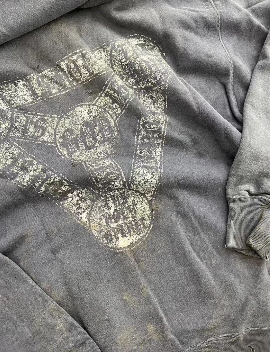 Saint Michael Saint Michael Make old worn-out sweaters. Size US XL / EU 56 / 4 - 5 Thumbnail