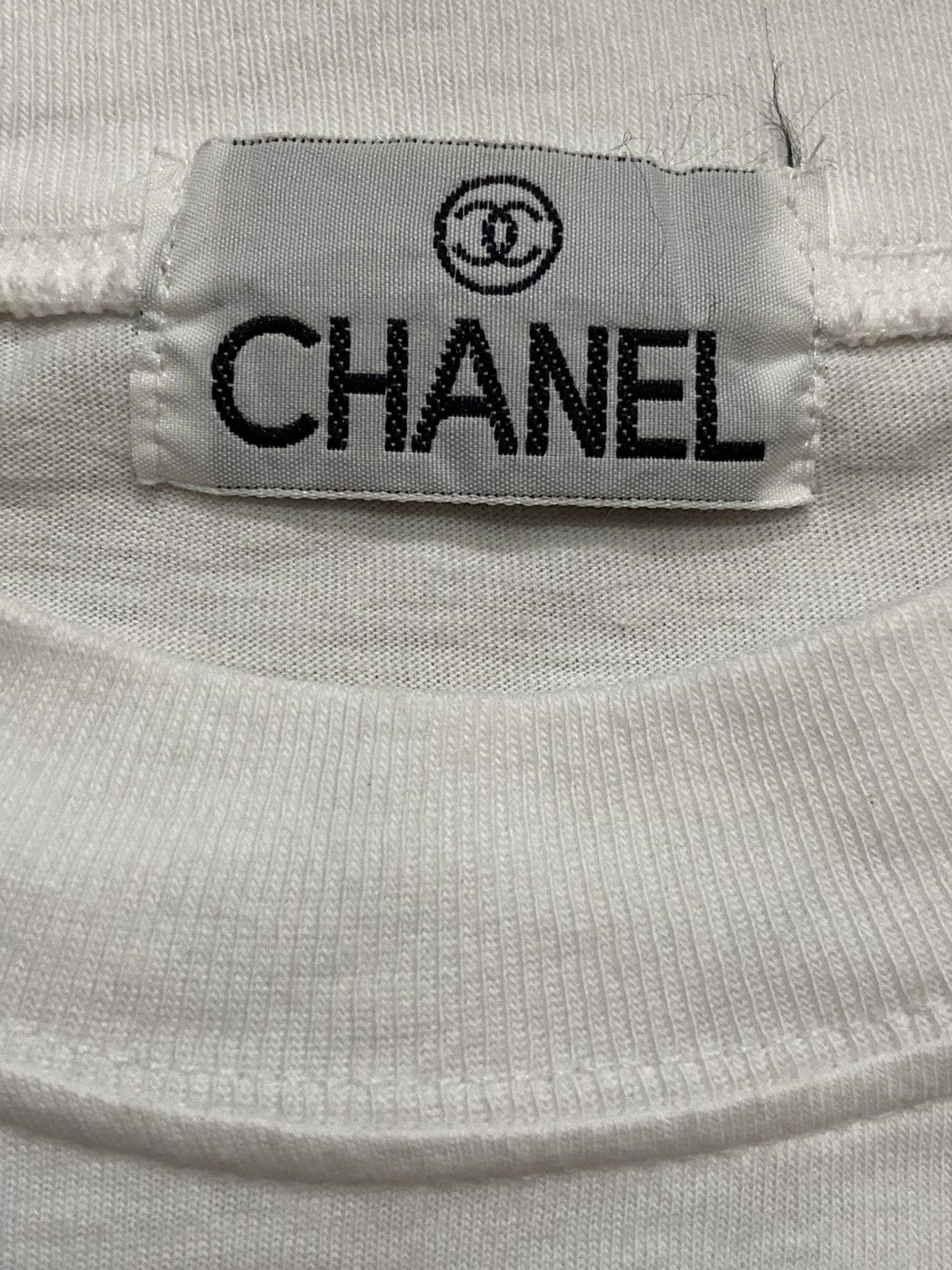 Band Tees × Vintage Vintage 90s Embroidered Big Logo Tee Chanel Paris Logo Size US M / EU 48-50 / 2 - 3 Thumbnail