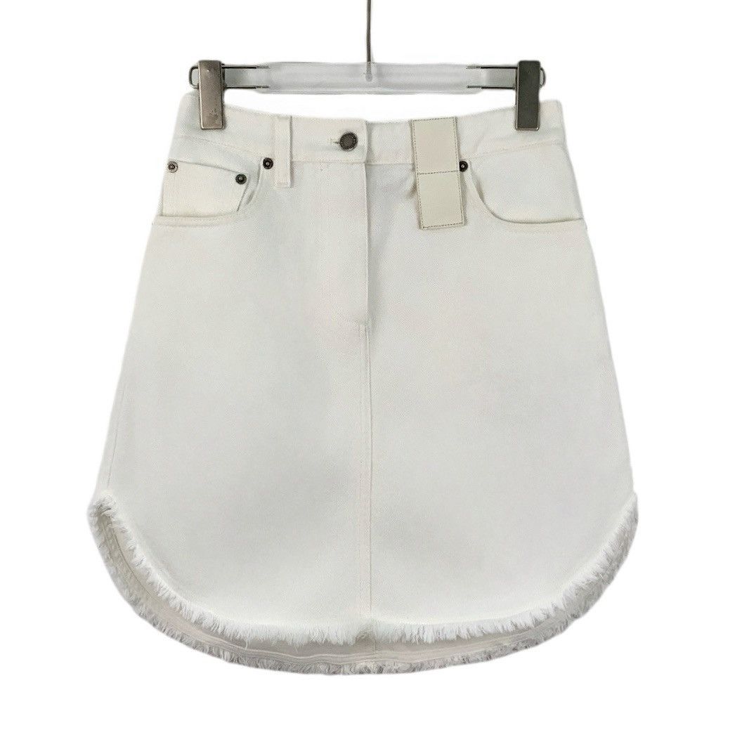 Louis Vuitton Louis Vuitton White Raw Edge Cotton Denim Mini Skirt K26WX Size 24" / US 00 / IT 34 - 1 Thumbnail