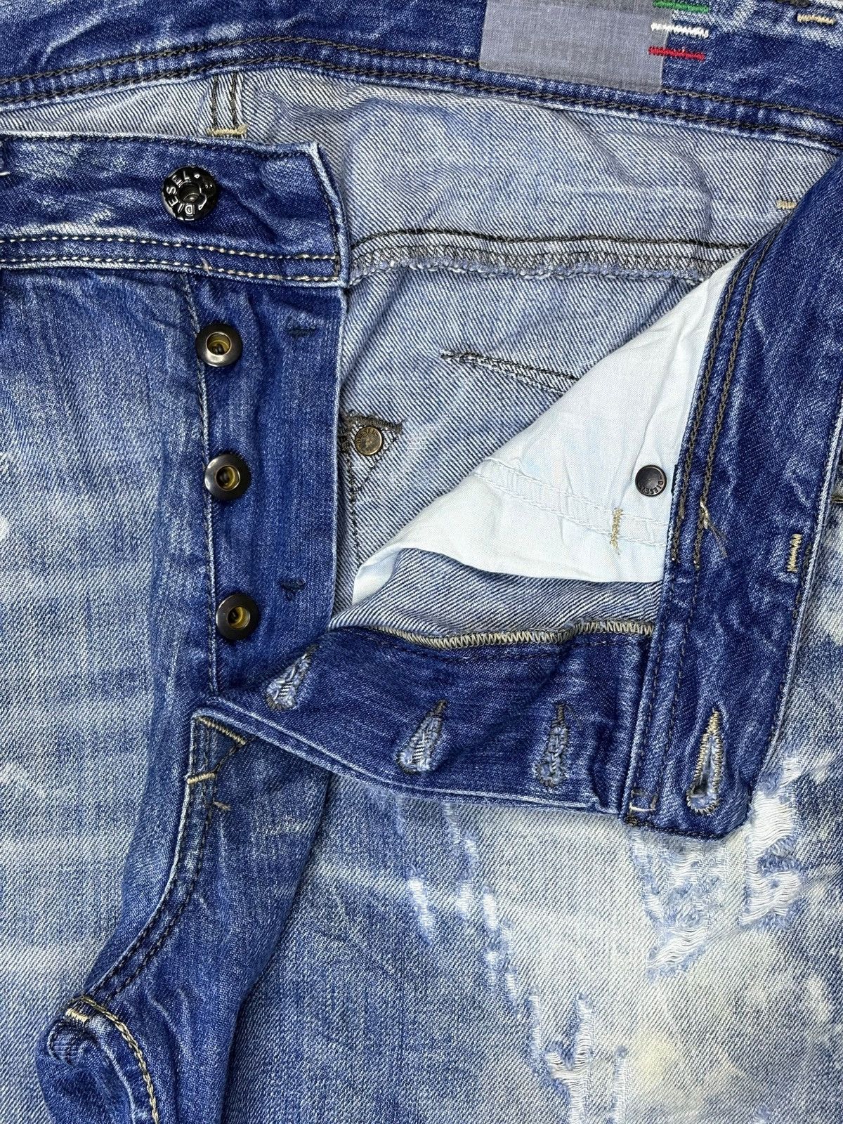 Diesel × Diesel Black Gold Vintage Italy Diesel Blue Eyecons 2013/2 Edition Jeans Size US 33 - 3 Thumbnail