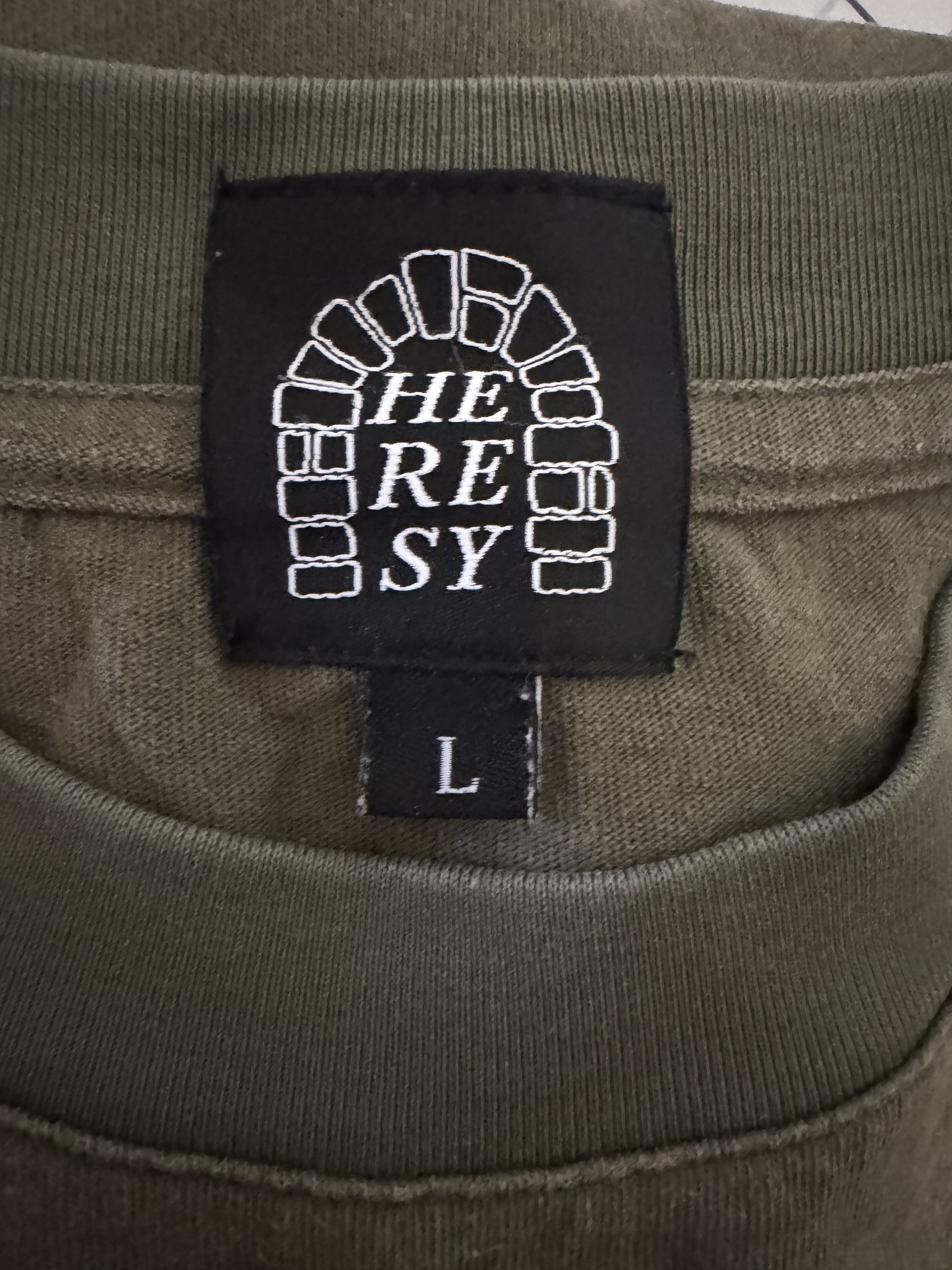 HERESY Heresy Renaissance Graphic Tee – L – Olive Green Size US L / EU 52-54 / 3 - 3 Thumbnail