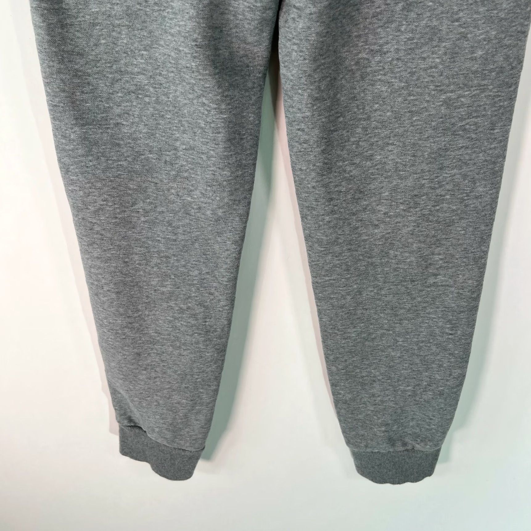 Puma Puma Mens Jogger Pants Gray Size S Elastic Waist Drawstring Flat Front Pockets Adult Men Regular Inseam 30 in Size US 28 / EU 44 - 6 Thumbnail