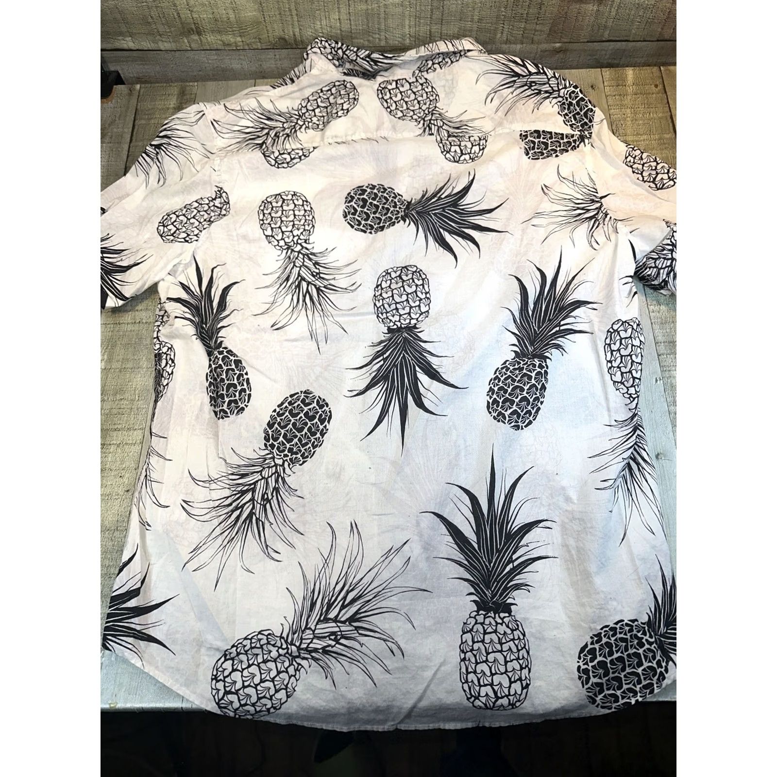 H&M H&M Shirt Mens XL Button Front Ivory Cotton Pineapple Aloha Floral Short Sleeve Size US XL / EU 56 / 4 - 3 Thumbnail