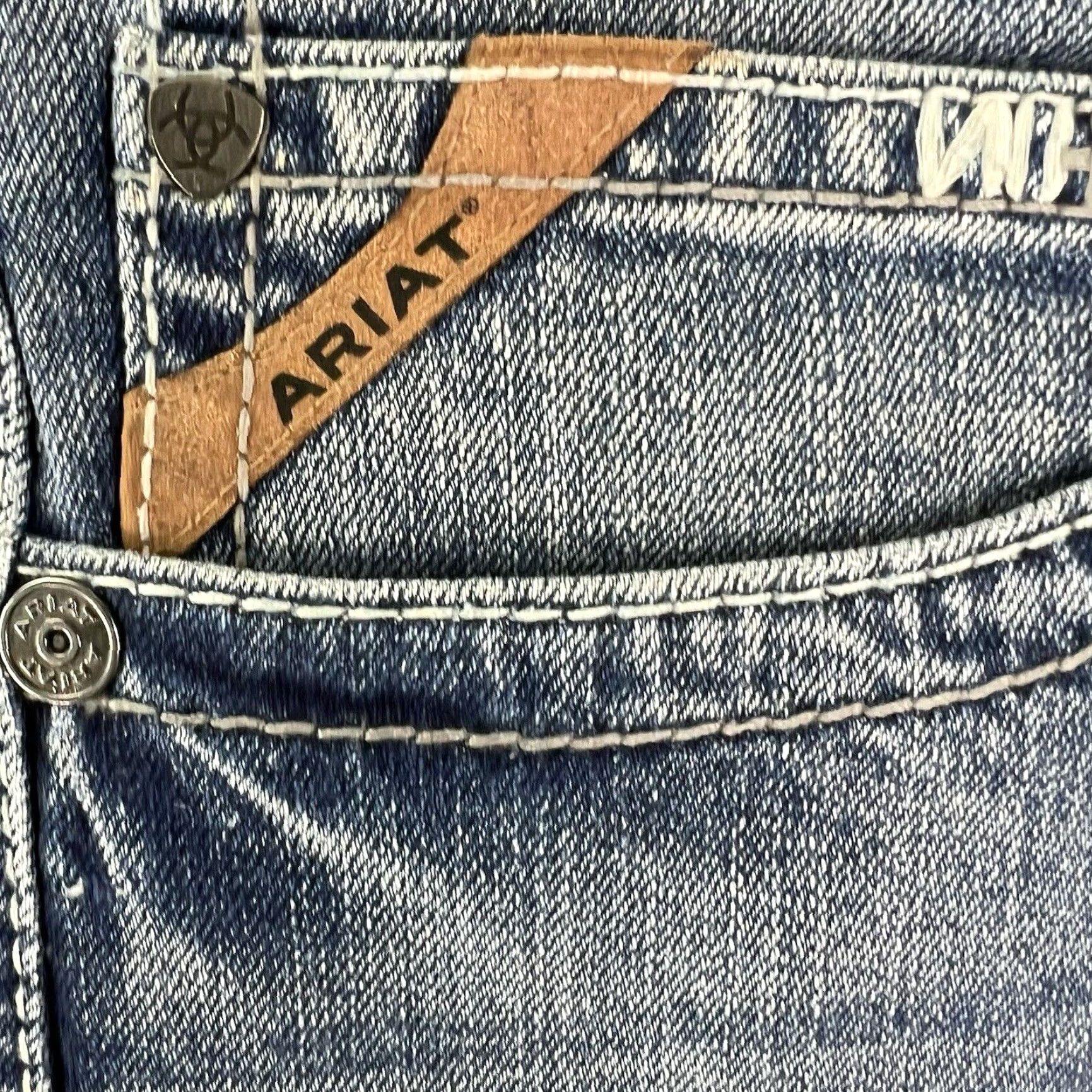 Ariat Ariat M7 Slim Fit Denim Jeans Mens 40 X 34 Blue Slim Straight 5-Pocket USA Cowboy Southwestern 1990s? Size US 40 / EU 56 - 5 Thumbnail
