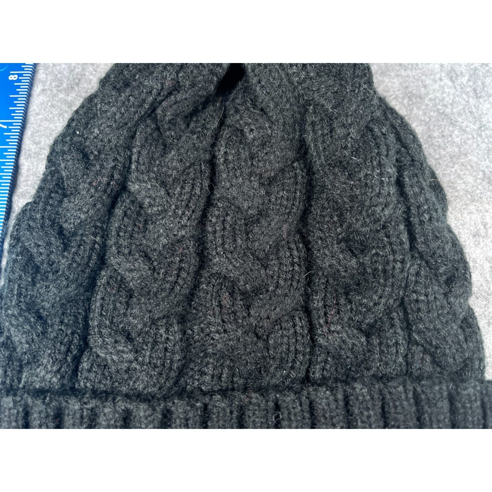 Vintage Beannie Toque Beanie Women One Size Black Cable Knit 100% Acrylic Ski Pom Outdoors Size ONE SIZE - 2 Thumbnail