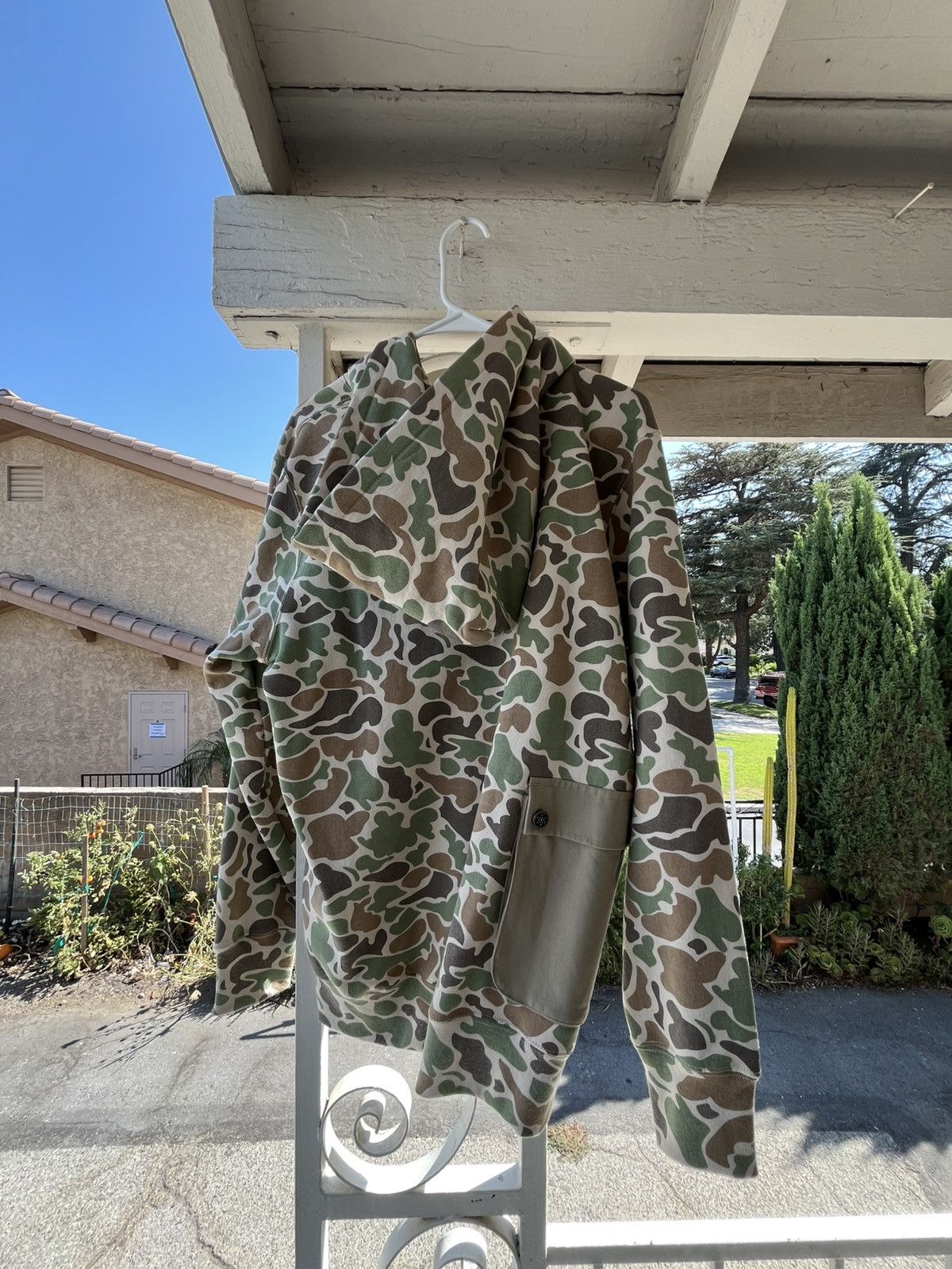 Undefeated Undefeated Monkey Pocket Hoodie Size US M / EU 48-50 / 2 - 6 Thumbnail