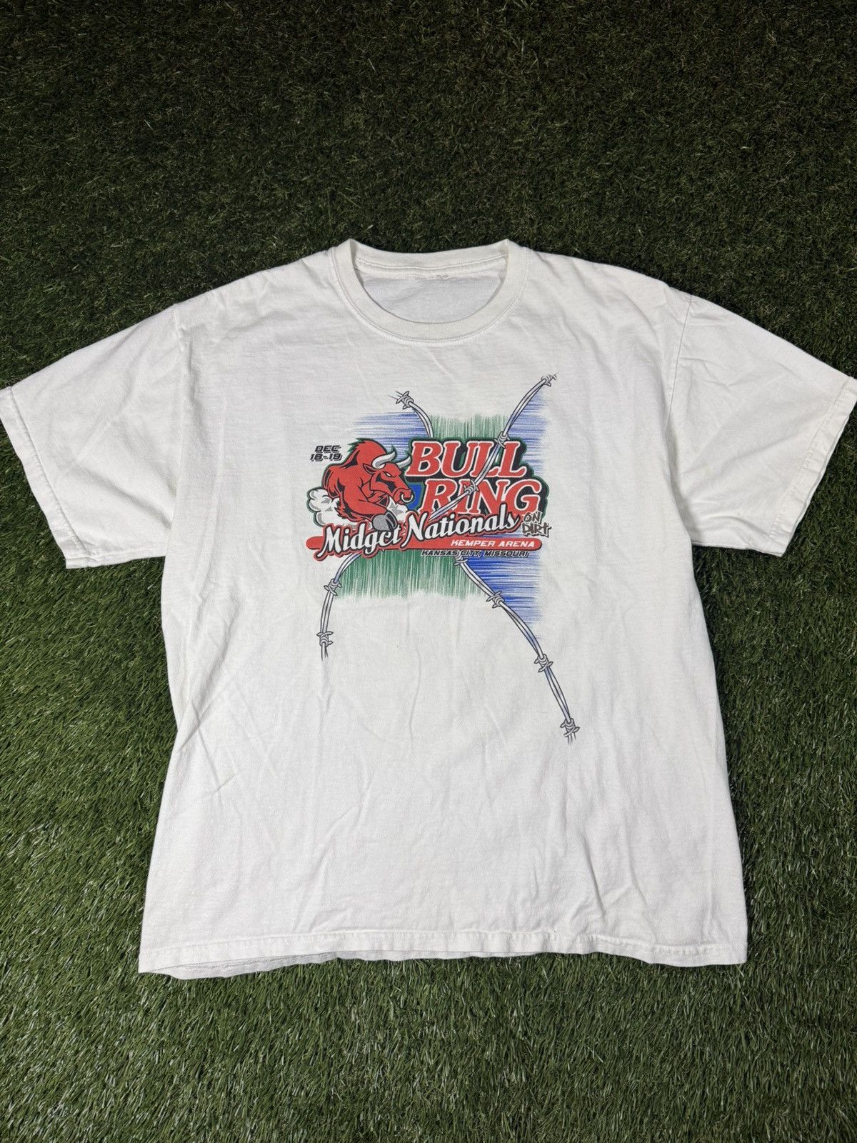 Vintage Vintage Y2k Racing Bull Monster Truck Style Car Graphic Tee Size US XL / EU 56 / 4 - 2 Thumbnail