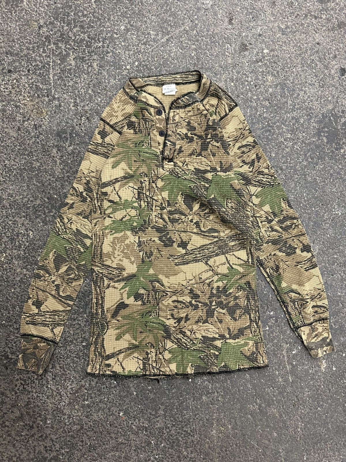 Vintage Vintage camo Henley long sleeve Size US S / EU 44-46 / 1 - 3 Thumbnail