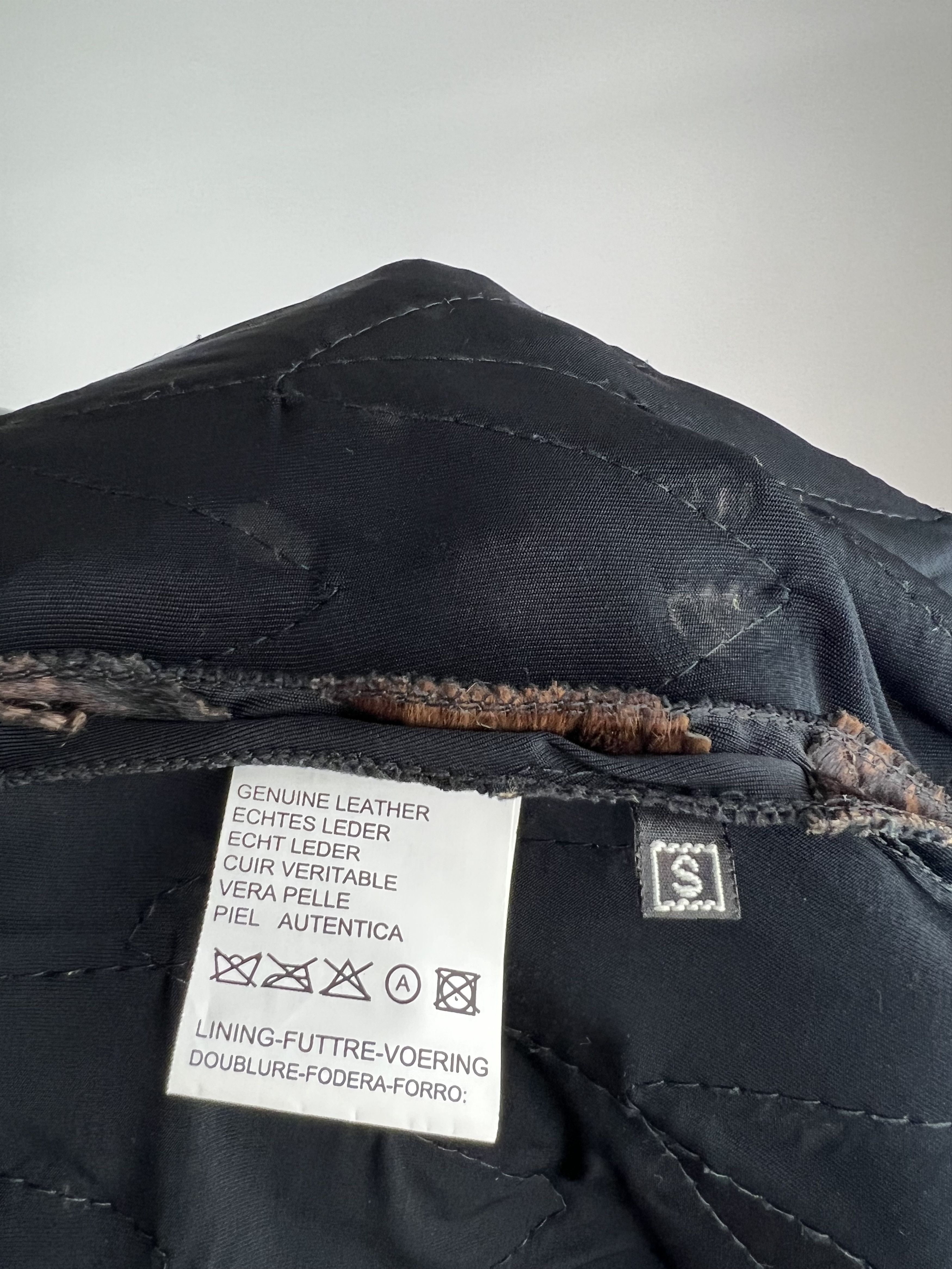 Handmade Soft Mesh Leather Leaves Cristals Decorations Jacket Size S Size S / US 4 / IT 40 - 12 Thumbnail