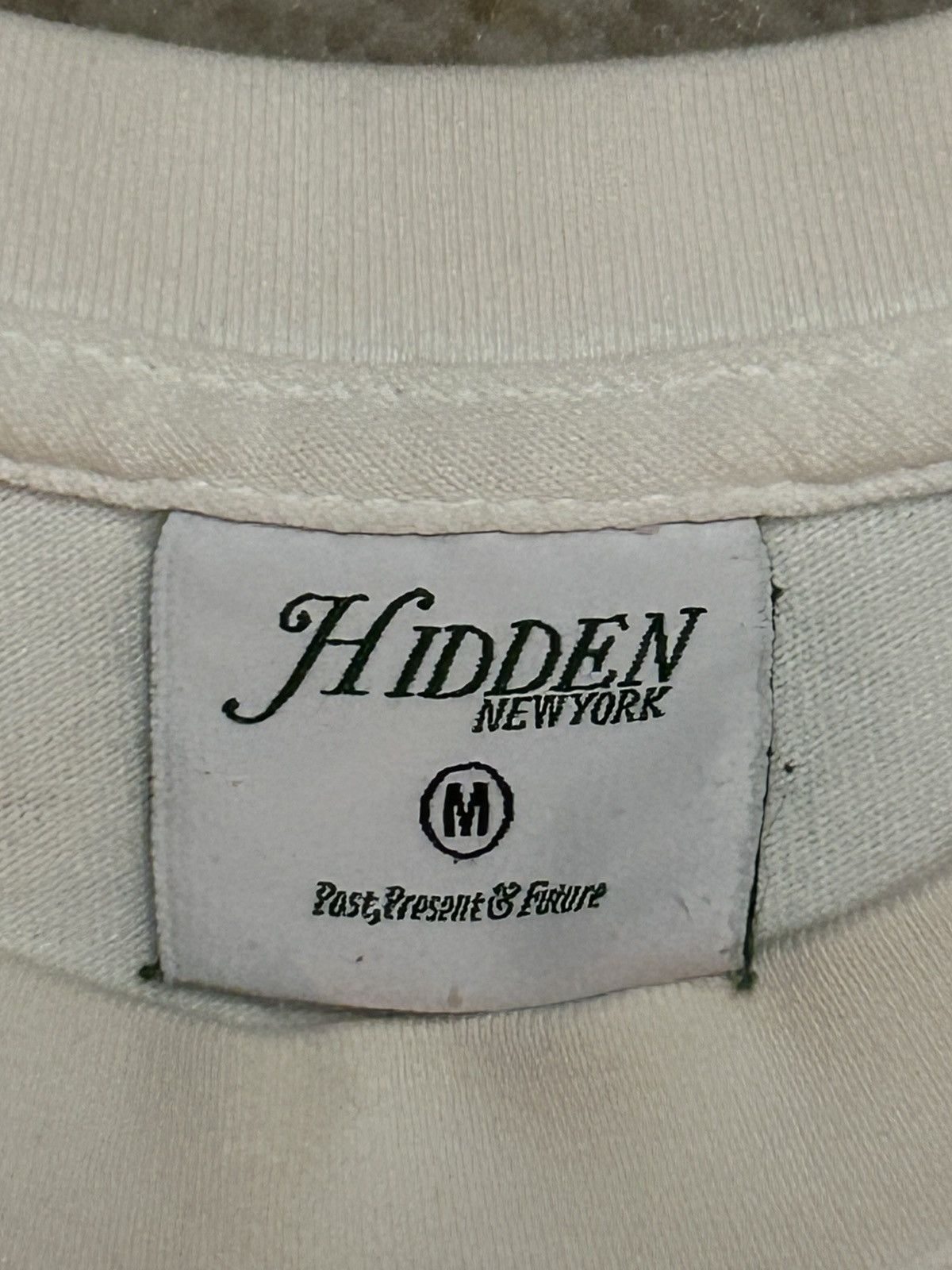 HIDDEN Hidden NY Garage Porsche Tee Size US M / EU 48-50 / 2 - 3 Thumbnail