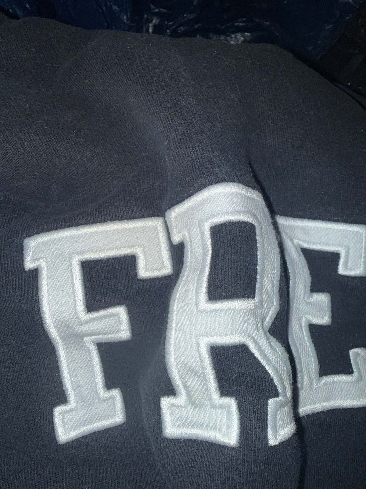 Balenciaga Balenciaga "FREE" Hoodie Size US L / EU 52-54 / 3 - 4 Thumbnail