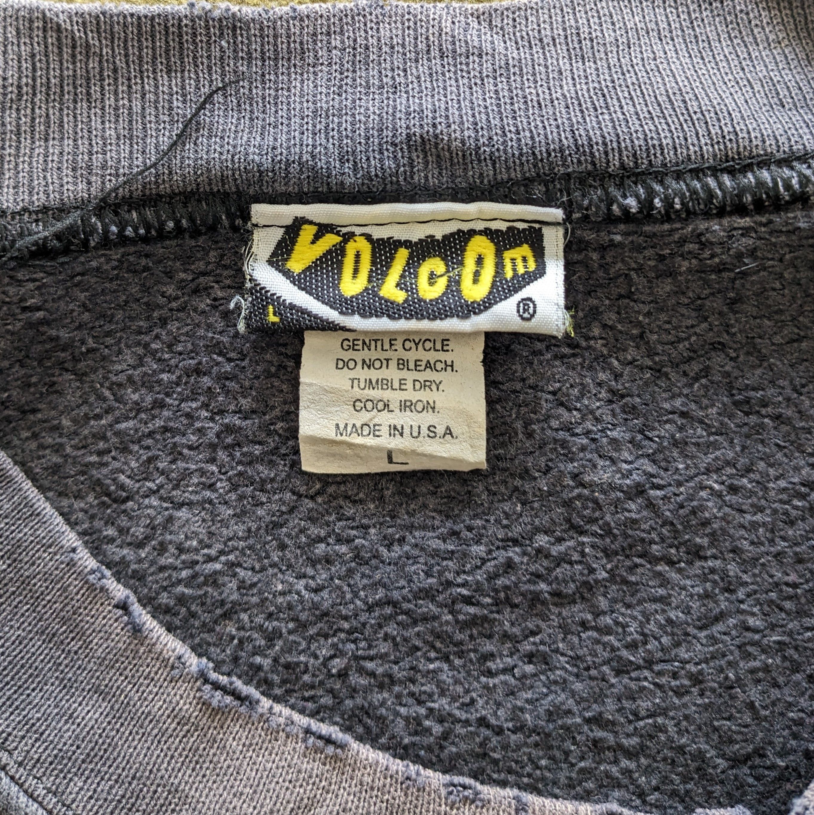 Volcom Vintage VOLCOM Skateboard Streetwear Sweatshirt Size US L / EU 52-54 / 3 - 9 Thumbnail