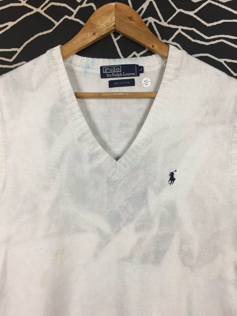 Polo Ralph Lauren Vtg Distressed Polo Ralph Lauren Knit Sweater Vest Size L Size US L / EU 52-54 / 3 - 3 Thumbnail