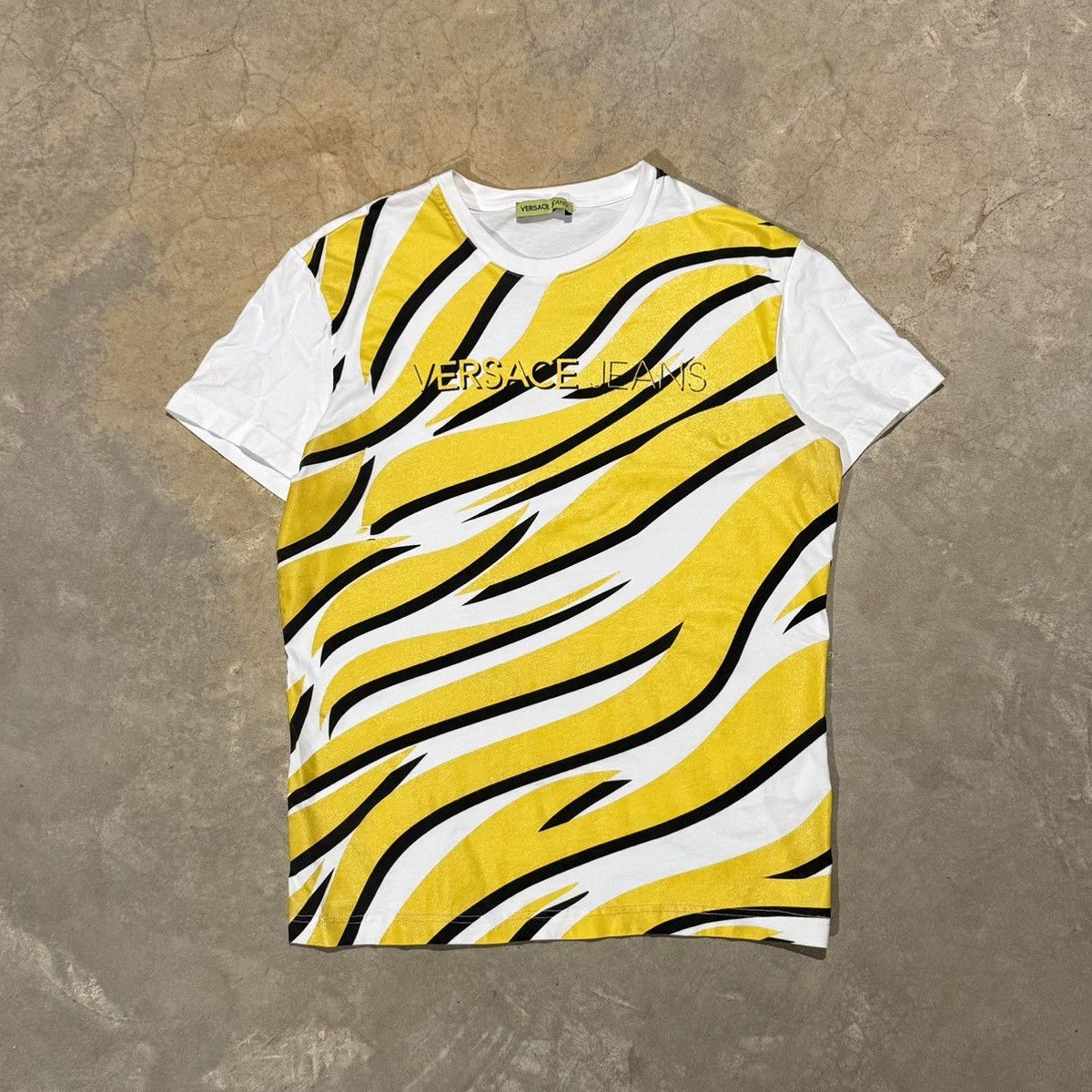 Versace Jeans Couture Versace Jeans Zebra Stripe Graphic Logo Tee Size US M / EU 48-50 / 2 - 1 Thumbnail