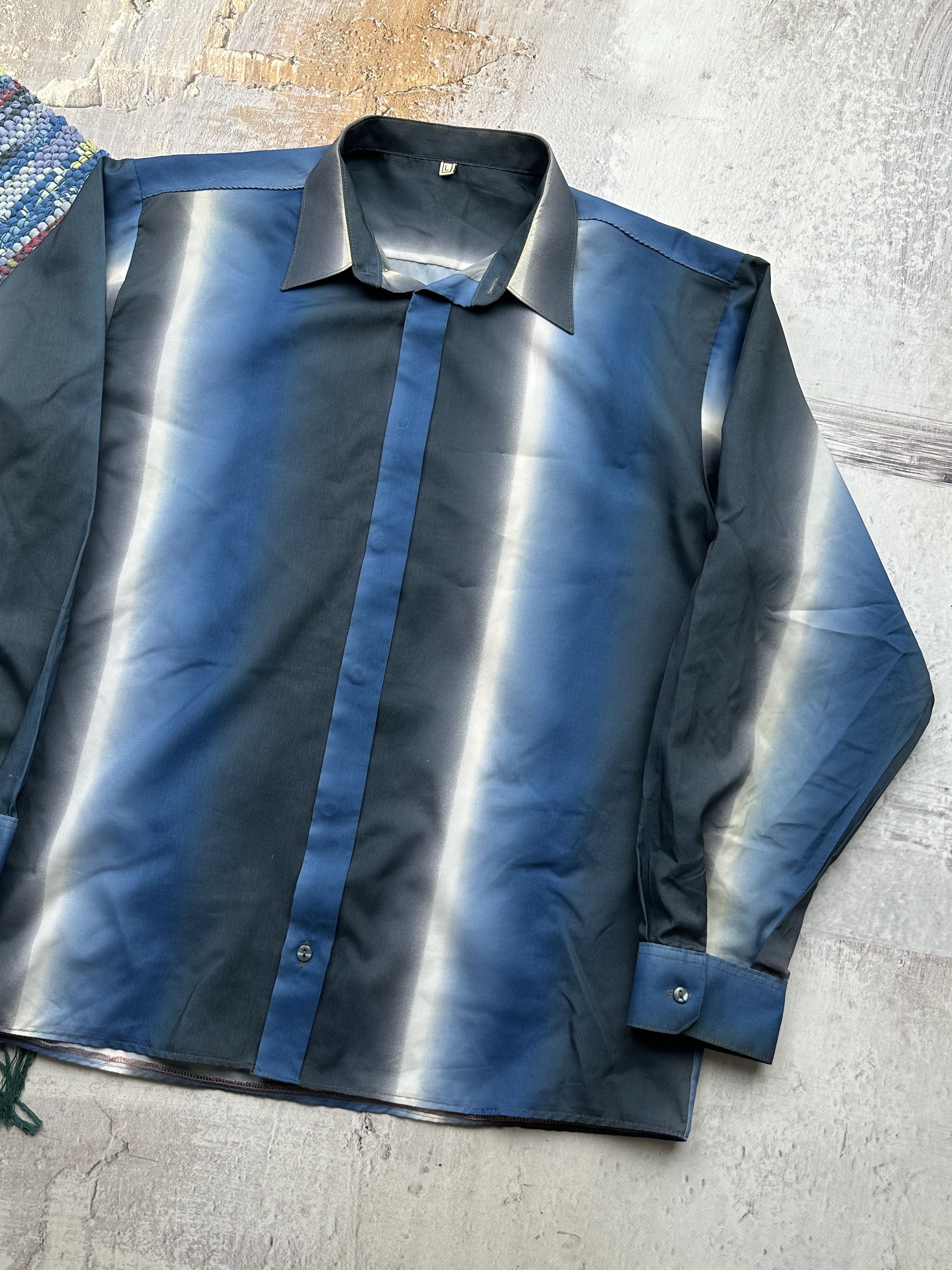 Vintage Vintage Gradient Shirt A667(86) Size US L / EU 52-54 / 3 - 3 Thumbnail