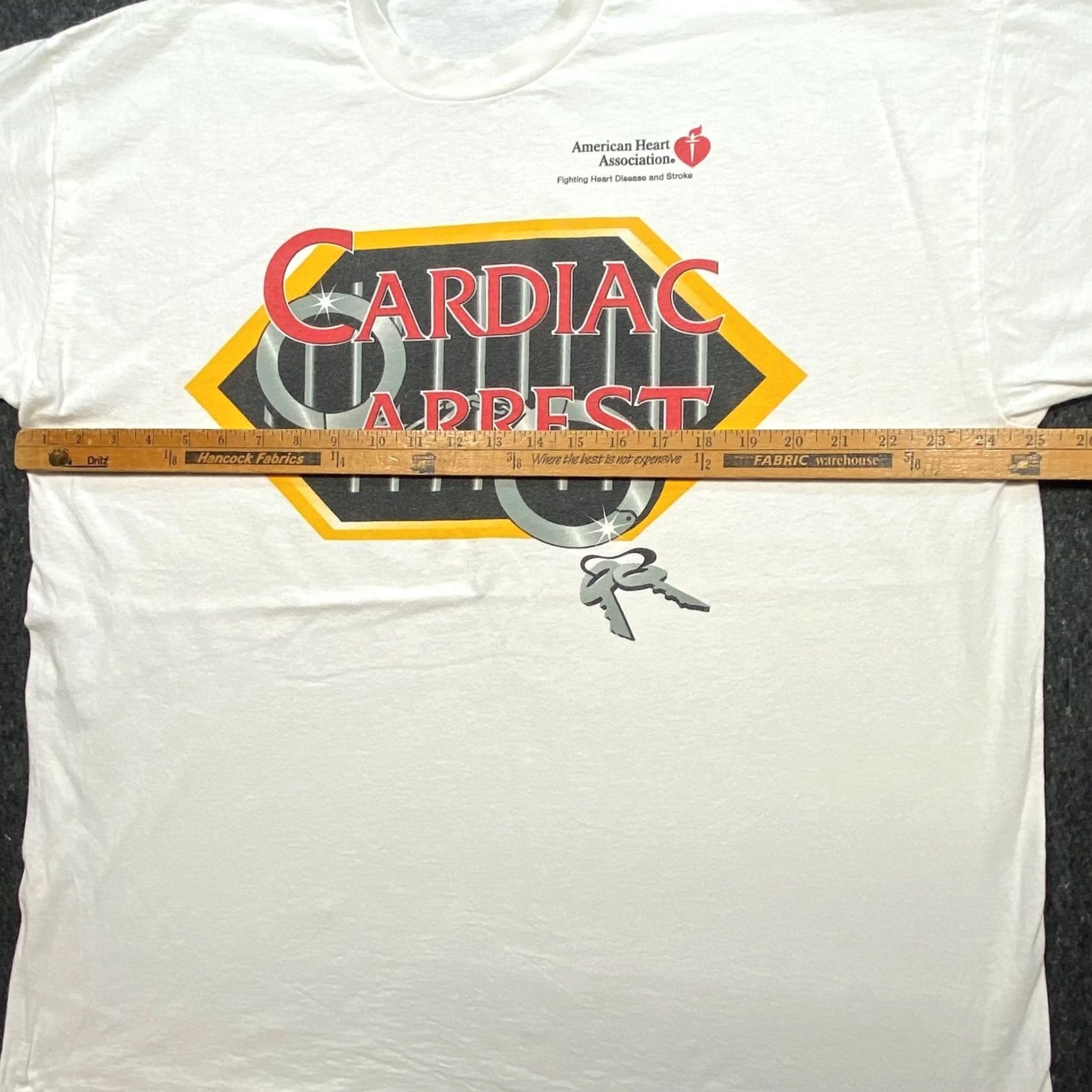 Vintage VINTAGE American Heart Association T-Shirt Men XL White Cardiac Arrest Graphic Size US XL / EU 56 / 4 - 6 Thumbnail