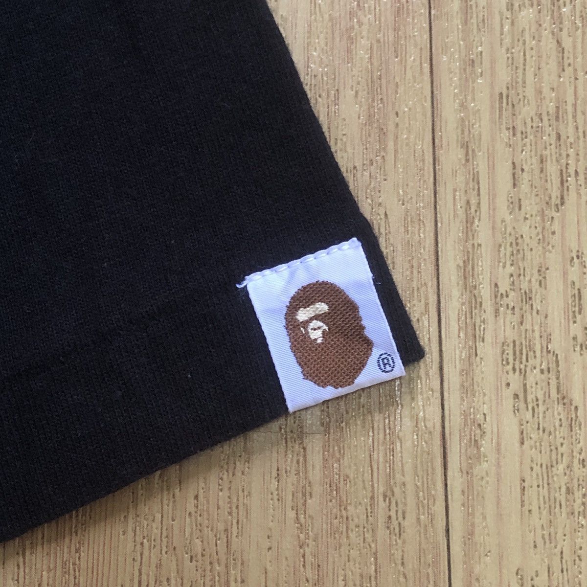 Bape OG 2005 Bapesta Logo Gold Printed Tshirts Size US S / EU 44-46 / 1 - 4 Thumbnail