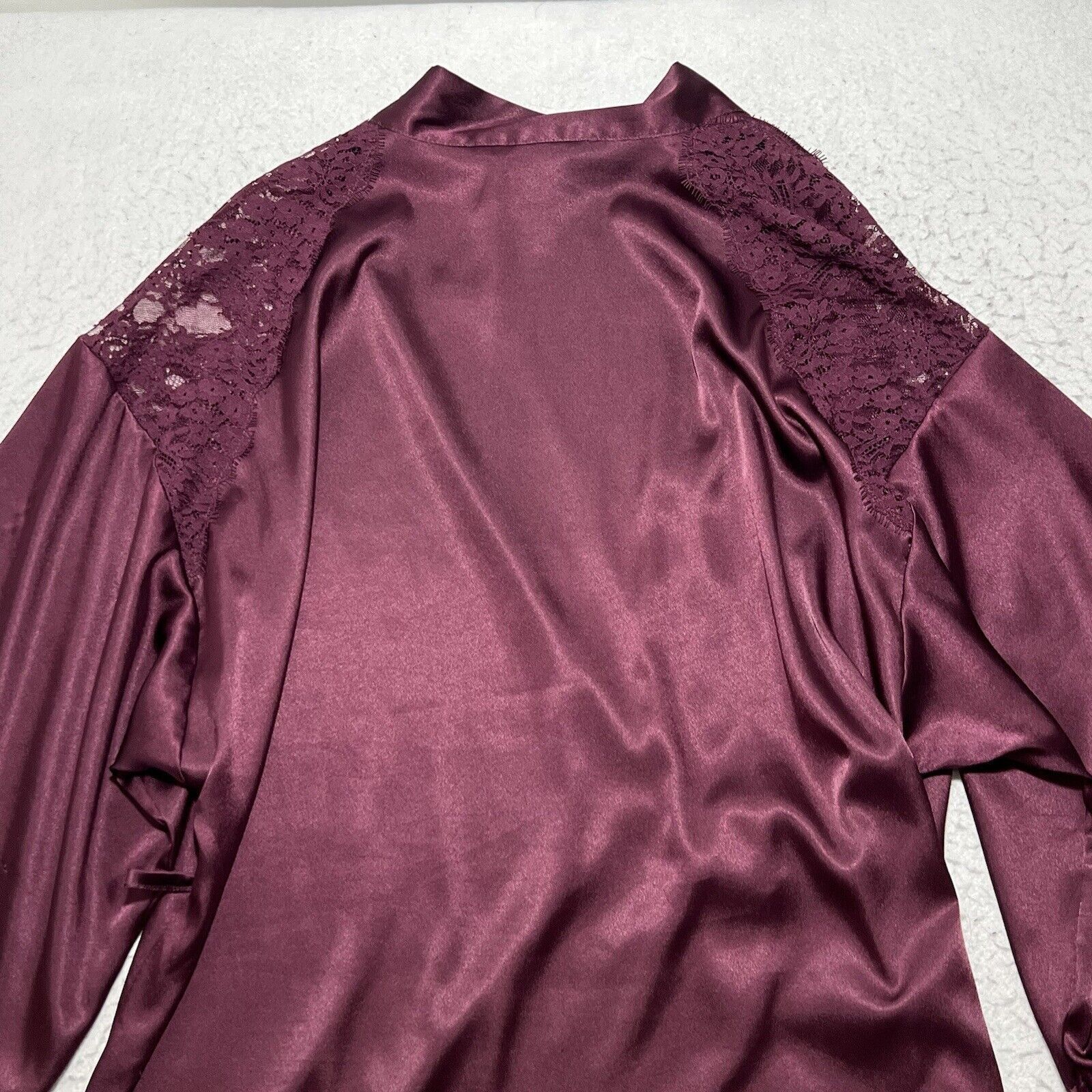 Victoria's Secret Victoria's Secret Silky Satin Sleepwear Lightweight Robe Top Size ONE SIZE - 12 Thumbnail