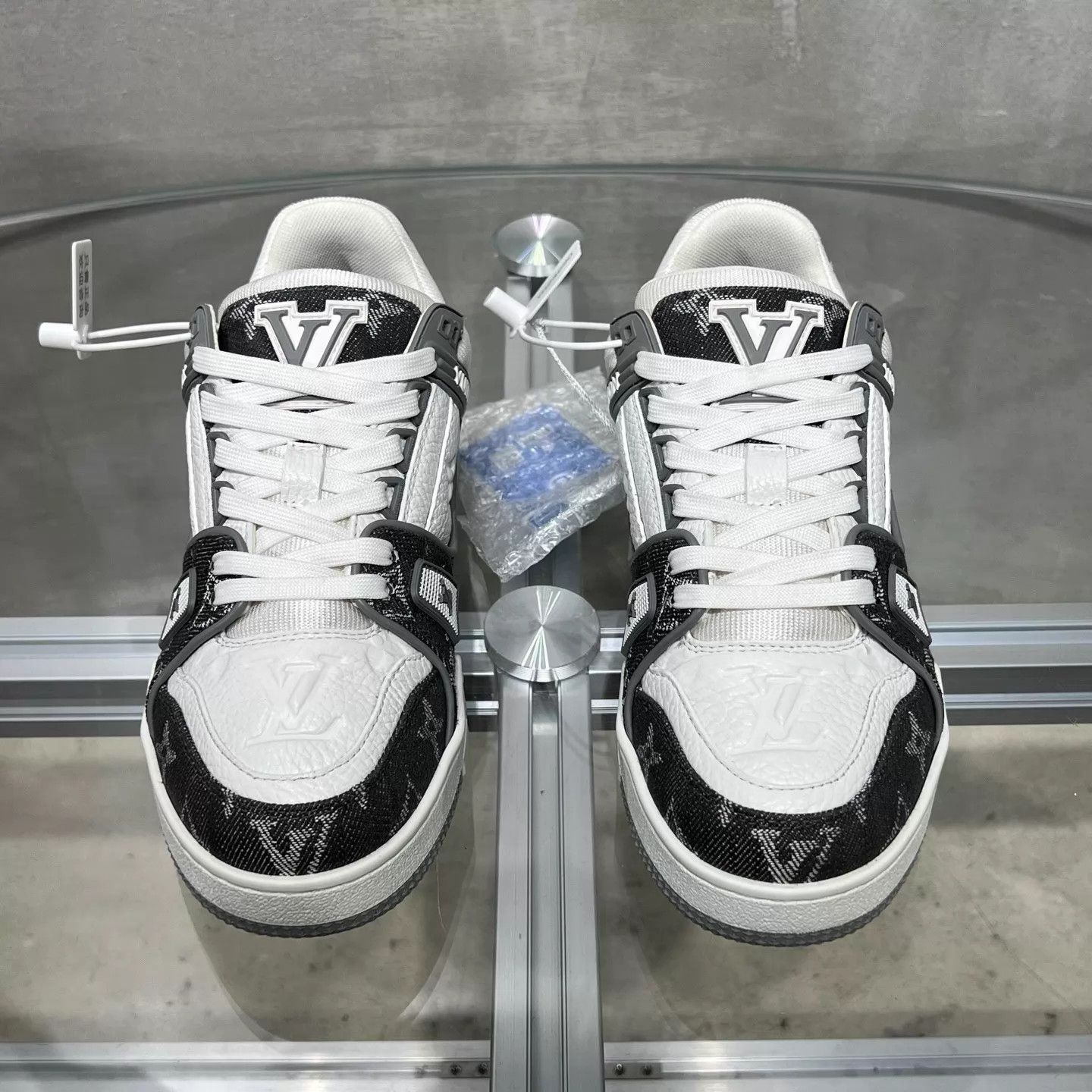 Louis Vuitton LV Trainer Gray & White Denim UK1.5 (35.5) Size US 5 / IT 35 - 1 Thumbnail