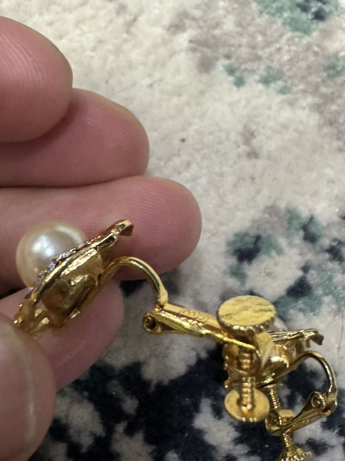Jewelry VINTAGE FAUX PEARL CLIP ON EARRINGS Size ONE SIZE - 6 Thumbnail