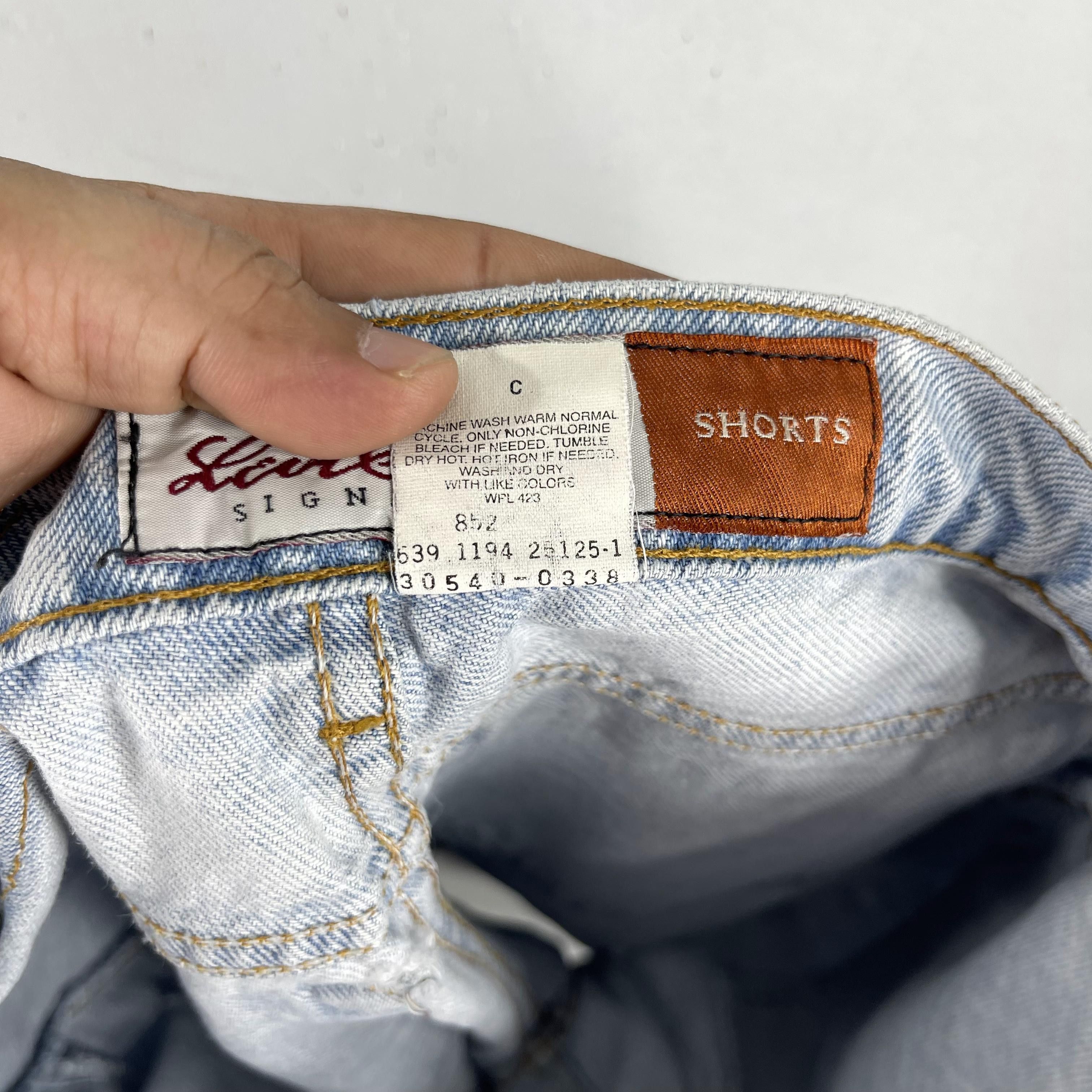 Levi's × Vintage Size 28 Vintage Levis Signature Distressed Ripped Short Size US 28 / EU 44 - 7 Thumbnail