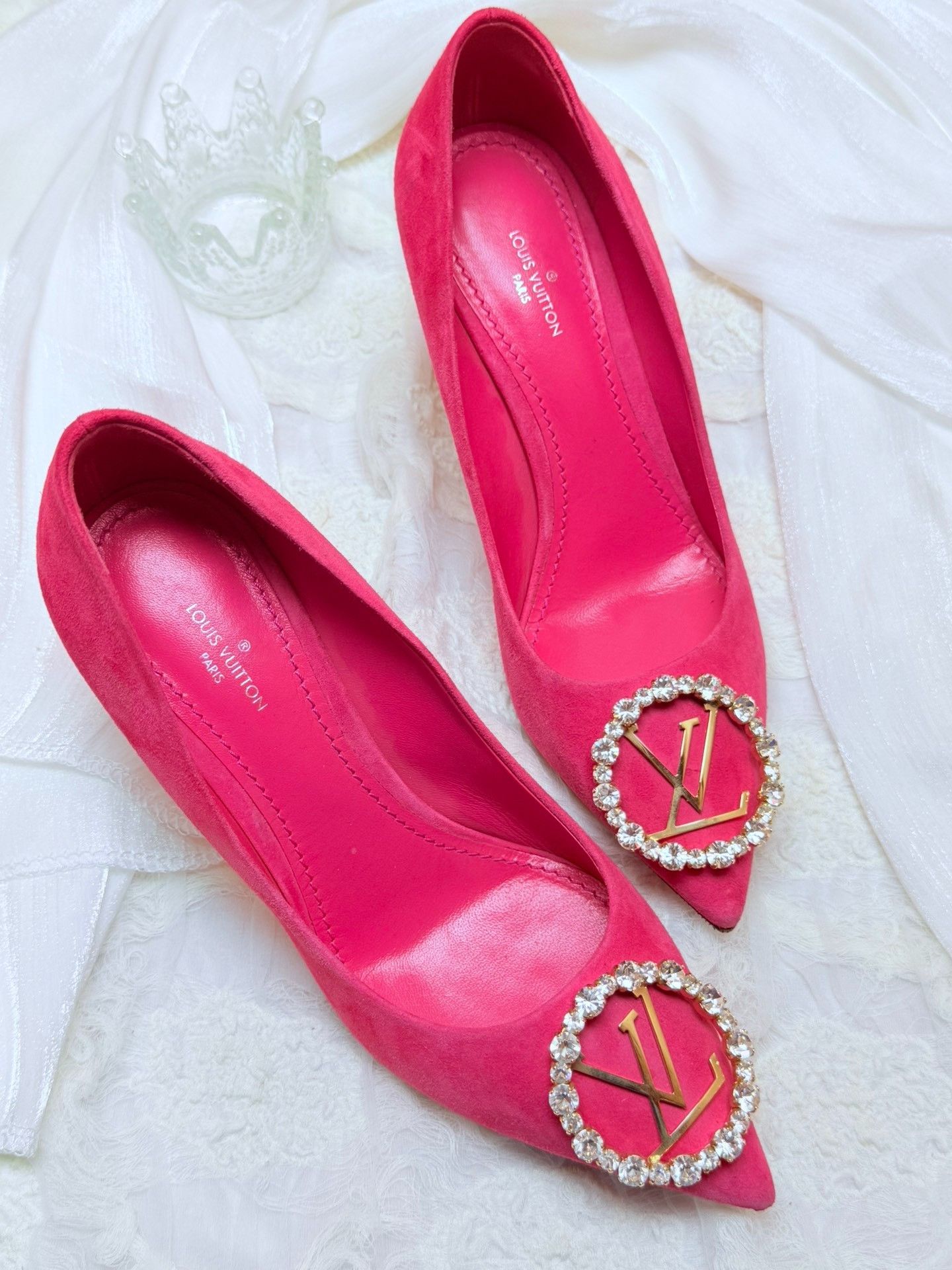Louis Vuitton Louis Vuitton Lowtop Sneakers us_6 Women Size US 6 / IT 36 - 1 Thumbnail