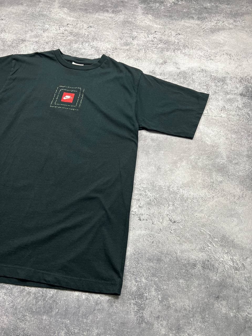 Nike Vintage Tee 90s Nike Central Box Logo Swoosh T-shirt Y2k Size US L / EU 52-54 / 3 - 3 Thumbnail