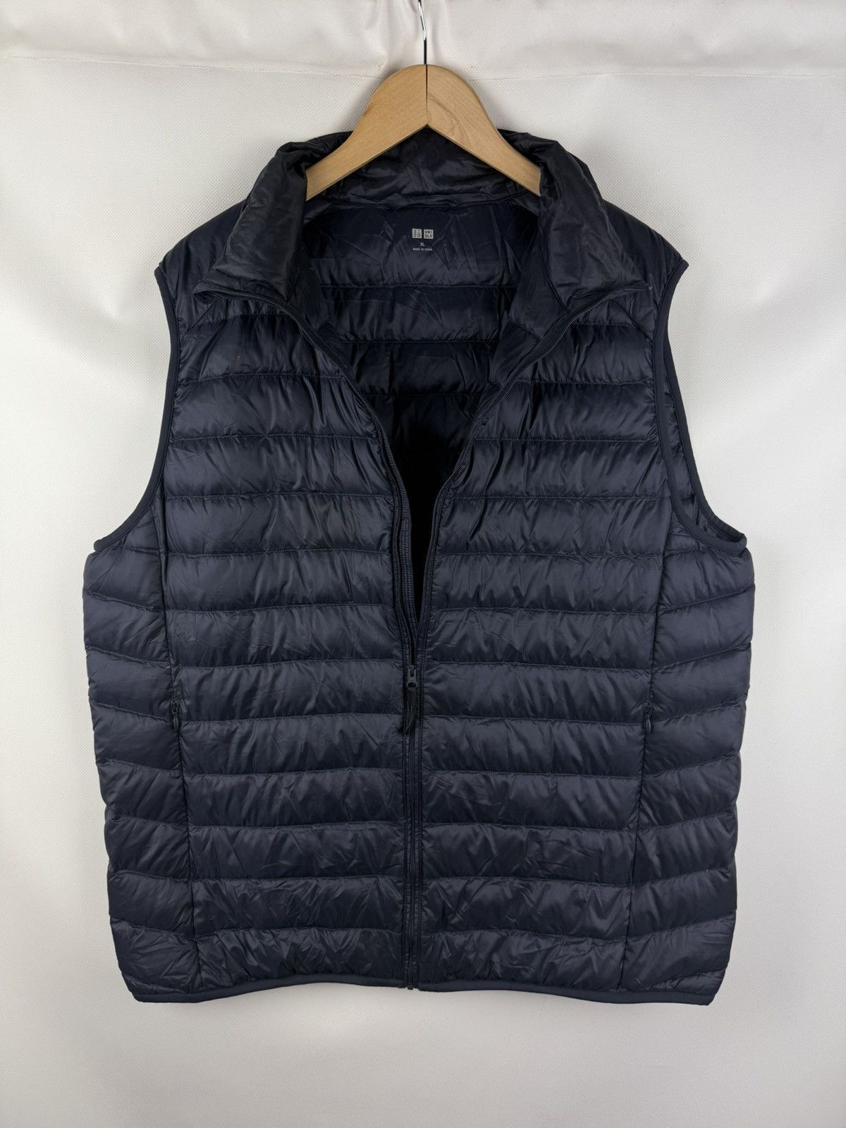 Uniqlo Uniqlo Men’s Micro Yarn Down Sleeveless Vest Jacket Size XL Size US XL / EU 56 / 4 - 18 Thumbnail