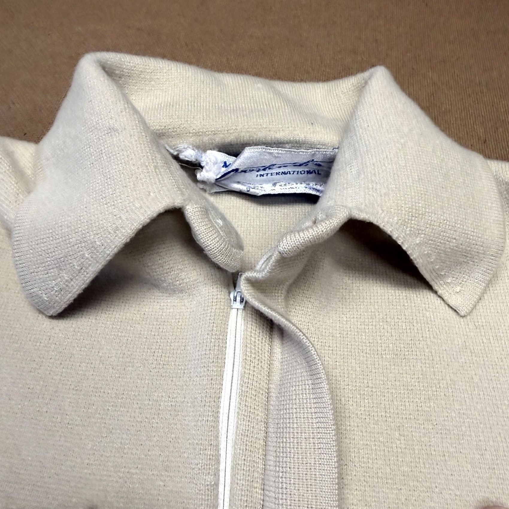 Vintage VINTAGE Sportcaster Sweater Mens Small Beige Ski 1/4 Zip Pockets Hong Kong 70s Size US S / EU 44-46 / 1 - 7 Thumbnail