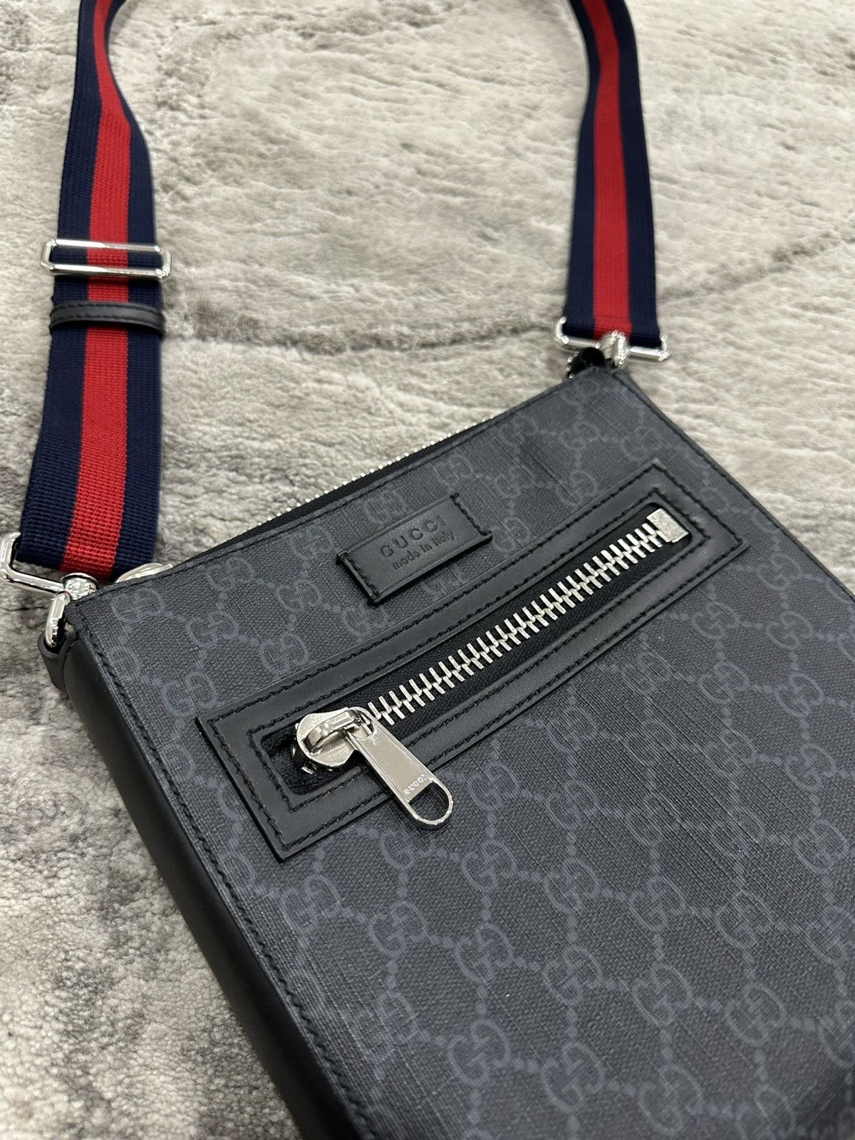 Gucci GUCCI GG BLACK SMALL MESSENGER BAG Size ONE SIZE - 3 Thumbnail