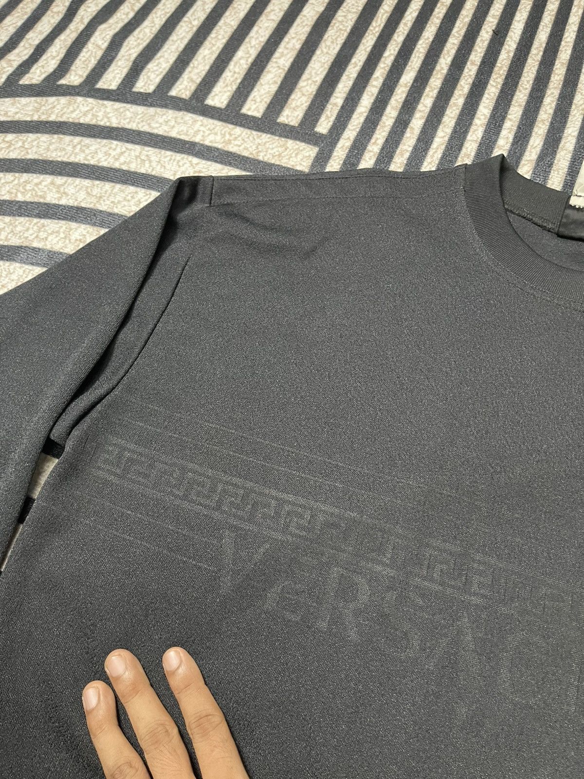 Versace Jeans Couture 90s VERSACE JEANS COUTURE SHADOW LOGO SWEATSHIRT Size US XXL / EU 58 / 5 - 8 Thumbnail