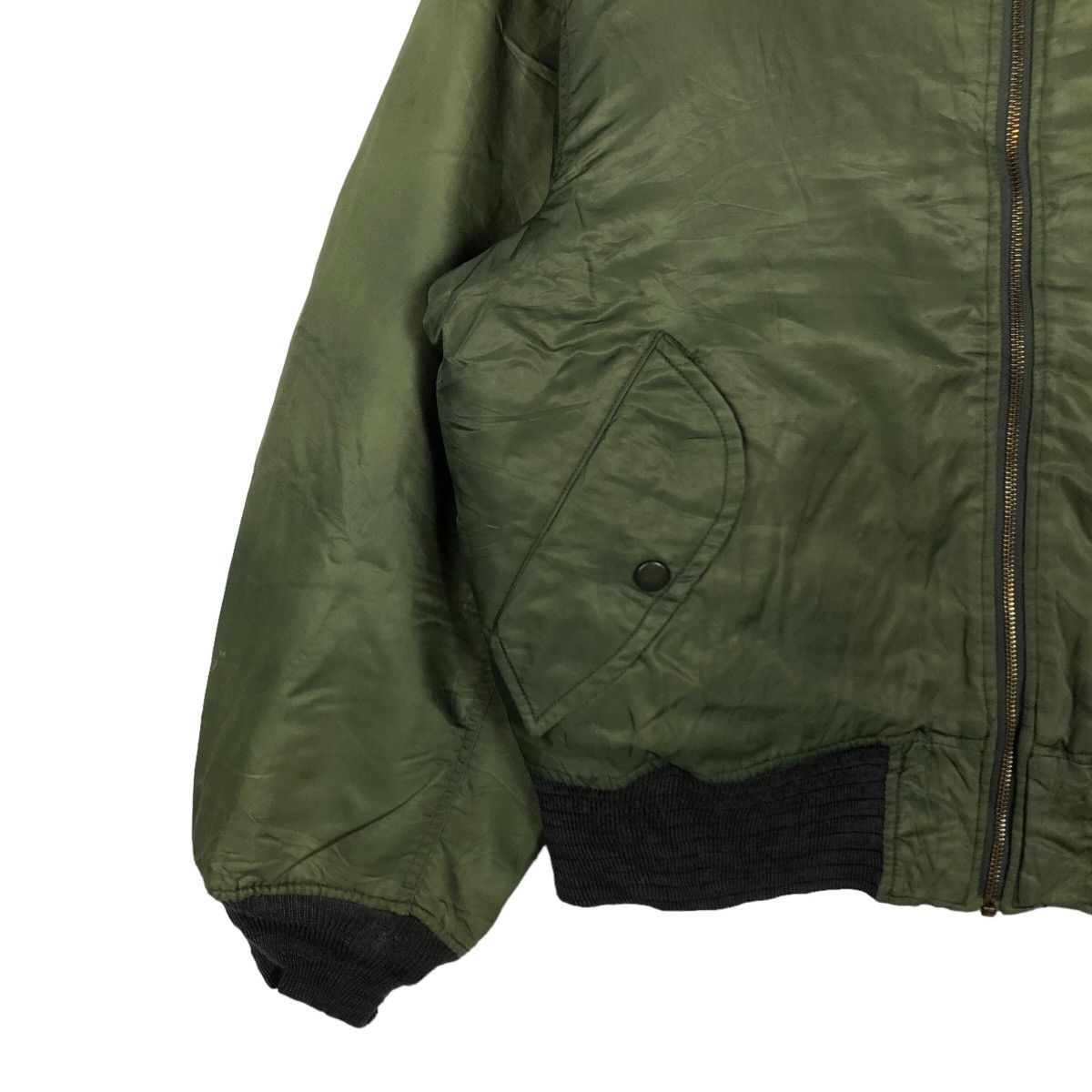 Japanese Brand 🔥90’s Riot Riot Vintage Bomber Jacket Military Design Size US M / EU 48-50 / 2 - 4 Thumbnail