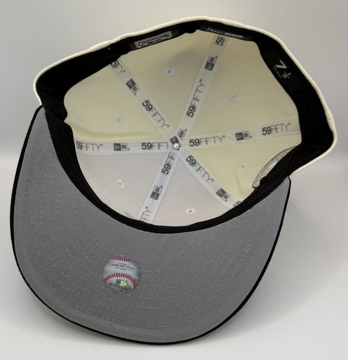 New Era Size 7 1/8 Prociety Shop Exclusive New Era Atlanta Braves Size ONE SIZE - 4 Thumbnail