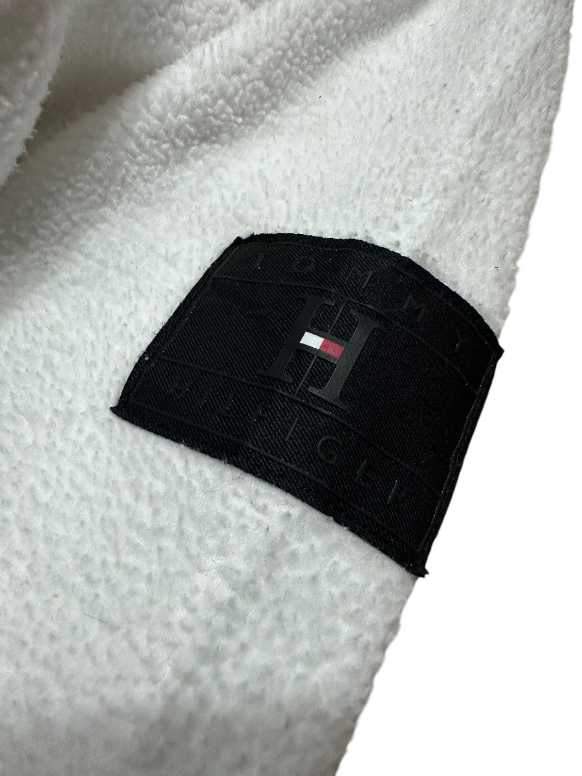Tommy Hilfiger × Vintage Tommy Hilfiger Y2k Spell Out Logo Kangaroo Pocket Hoodie Size US M / EU 48-50 / 2 - 3 Thumbnail