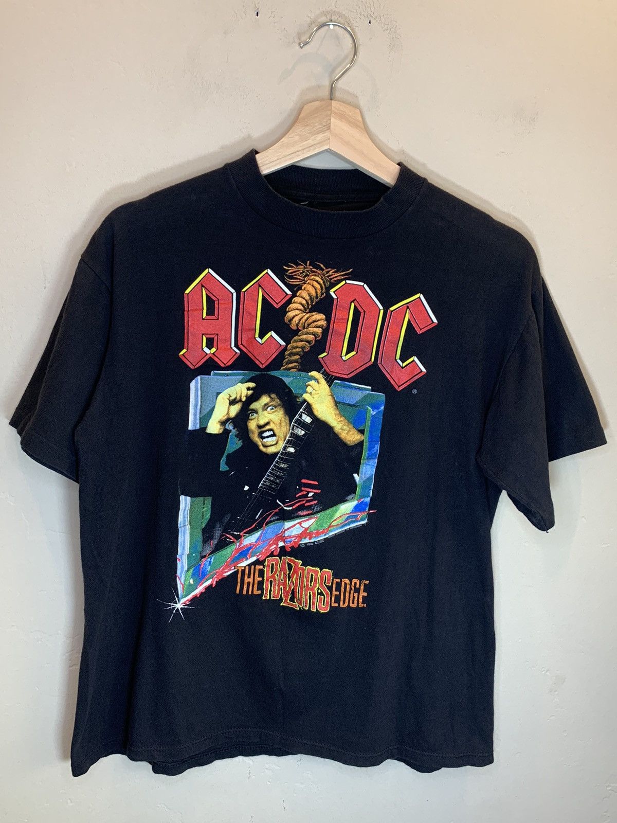 Band Tees RARE* Vintage 1990 AC/DC The Razors Edge Haircut Art T-Shirt Size US L / EU 52-54 / 3 - 1 Thumbnail