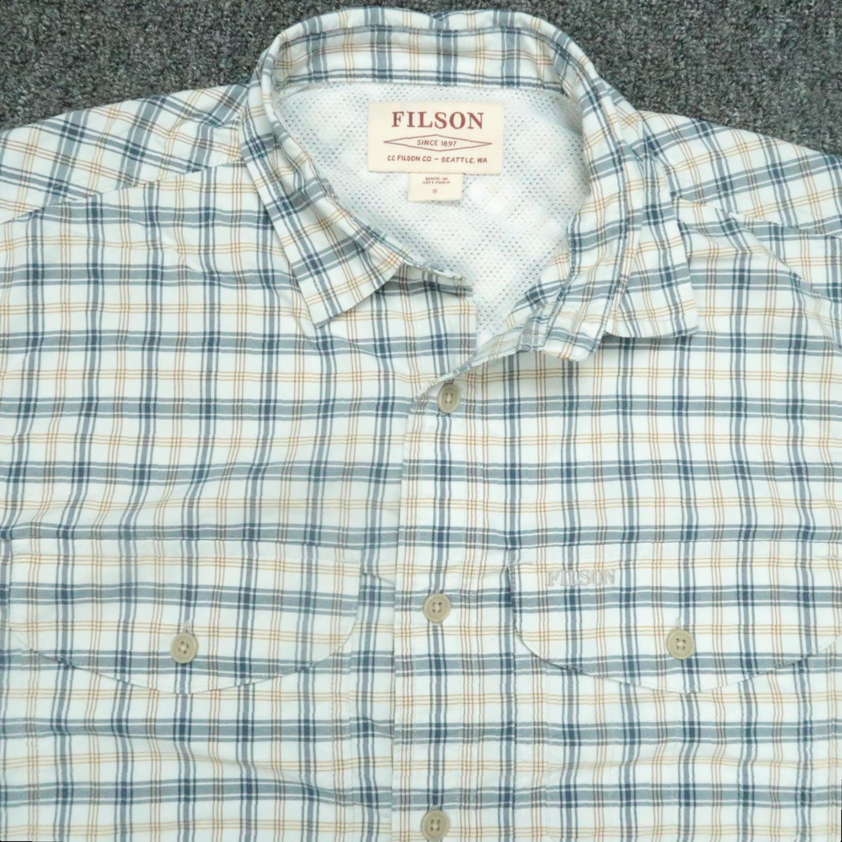 Filson Filson Shirt Mens Small Sky Plaid Twin Lakes Short Sleeve Button-Up Casual Travel Workwear Size US S / EU 44-46 / 1 - 2 Thumbnail