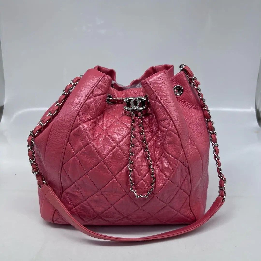 Chanel Pre-loved Bag Very good condition Size ONE SIZE - 1 Thumbnail