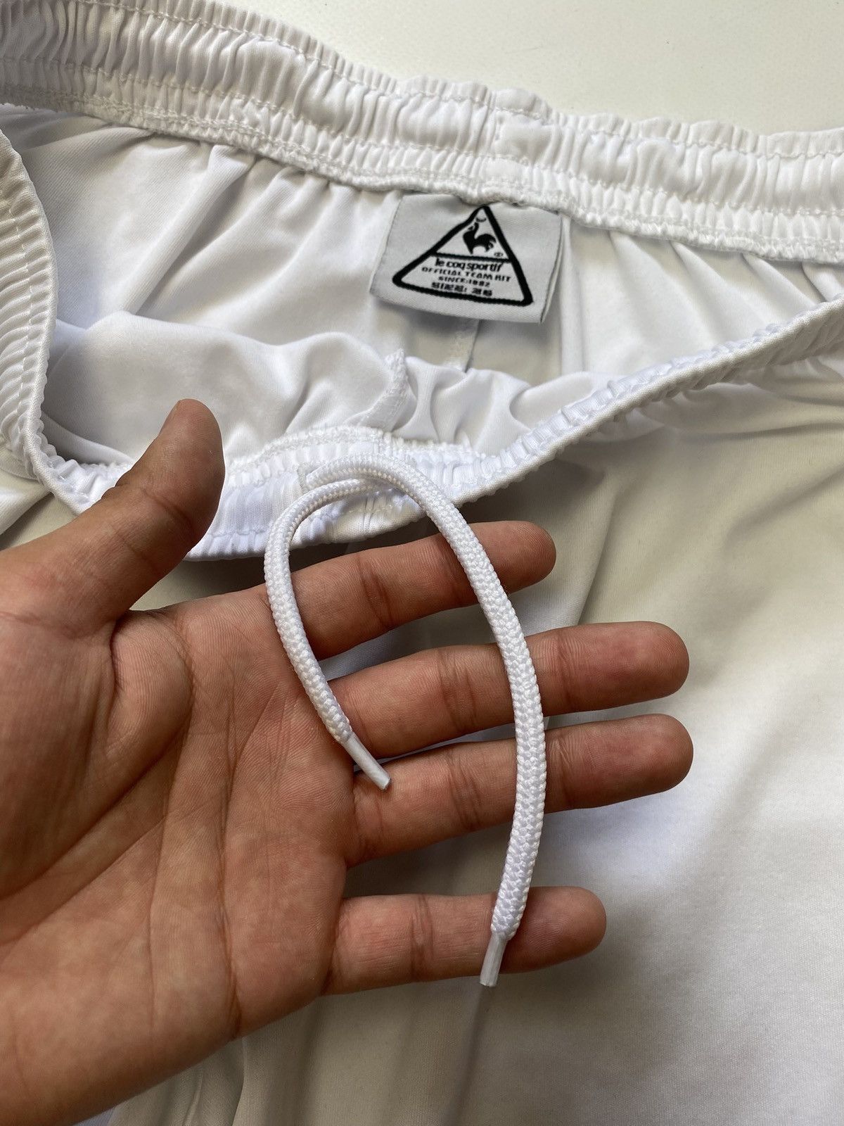 Le Coq Sportif Vintage Le Coq Sportif Manchester City White Jersey Shorts Size US M / EU 48-50 / 2 - 5 Thumbnail