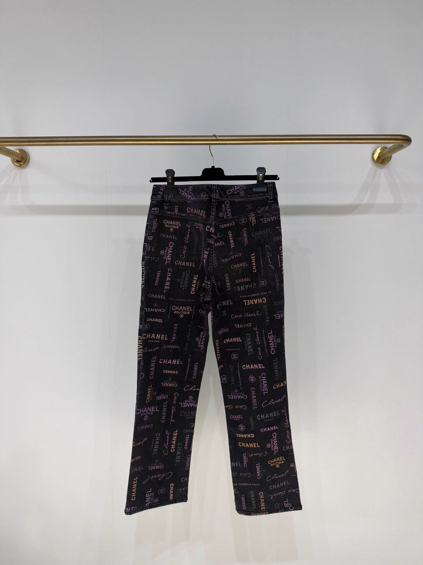 Chanel Chanel Straight Graffiti Letter 9 Jeans FR38 New Size 27" / US 4 / IT 40 - 4 Thumbnail