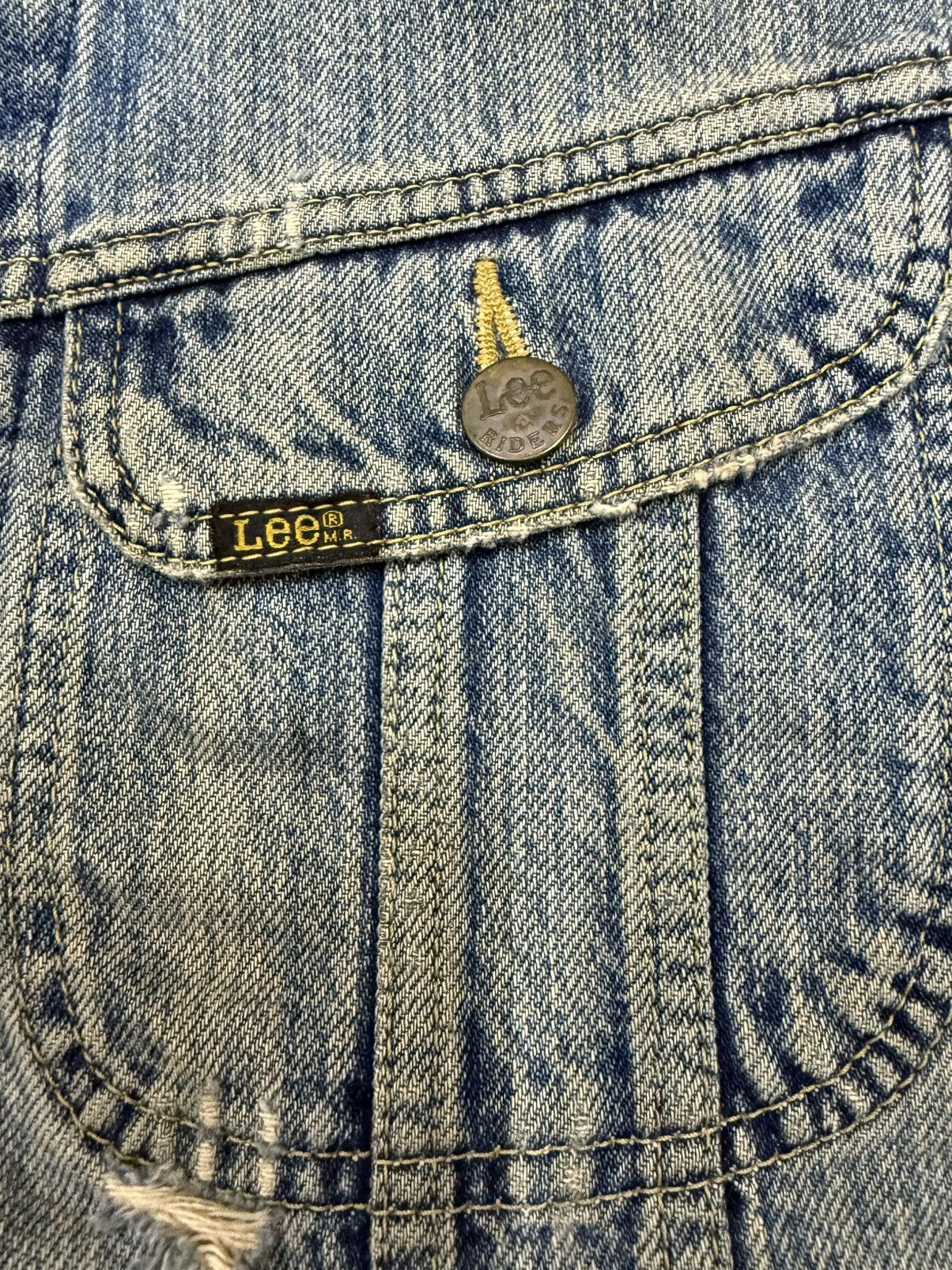 Lee Vintage 90s Lee Rider Distressed Denim Trucker Jacket Size US M / EU 48-50 / 2 - 7 Thumbnail