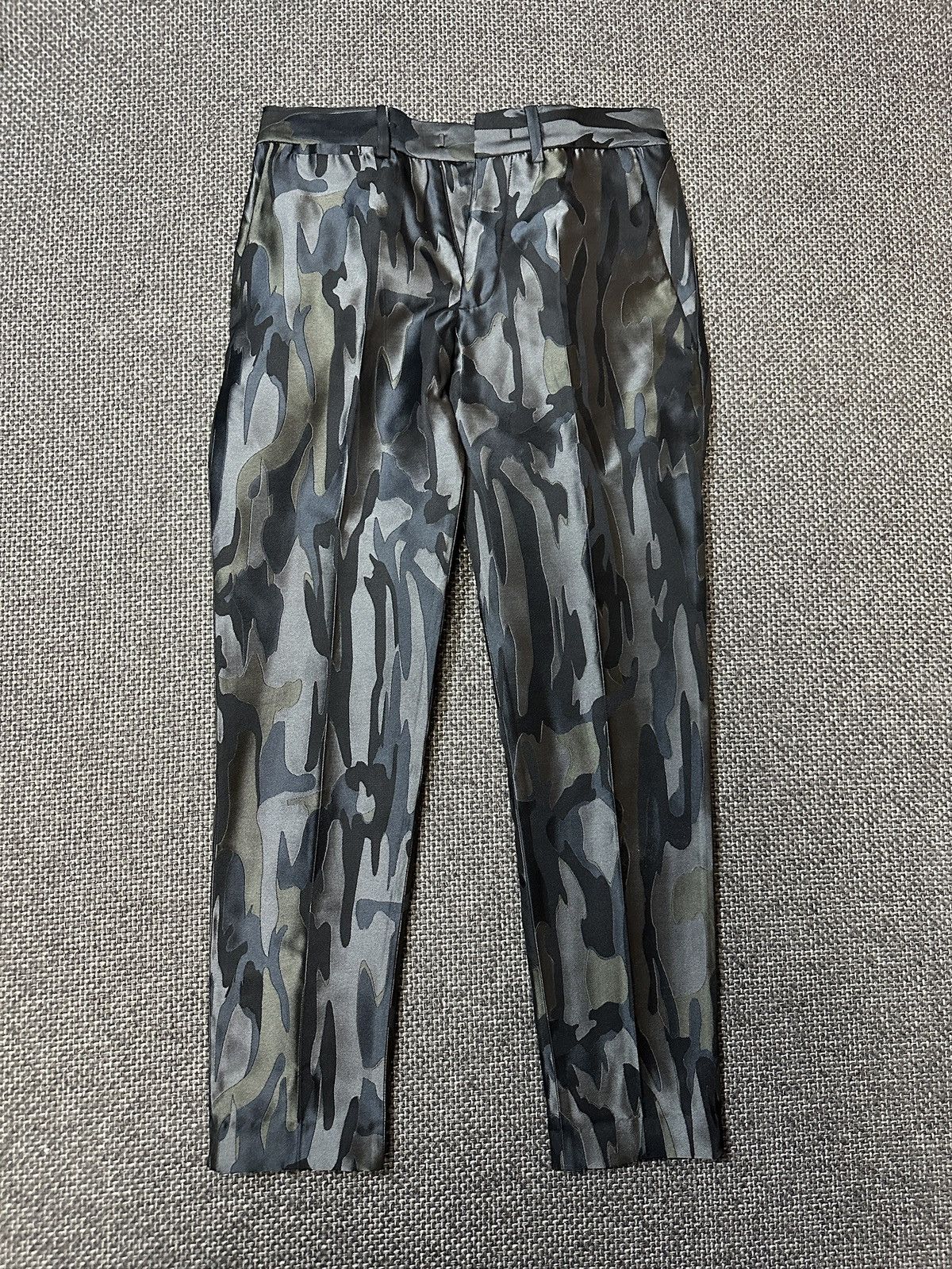 Alexander McQueen camouglage pants Size US 30 / EU 46 - 1 Thumbnail