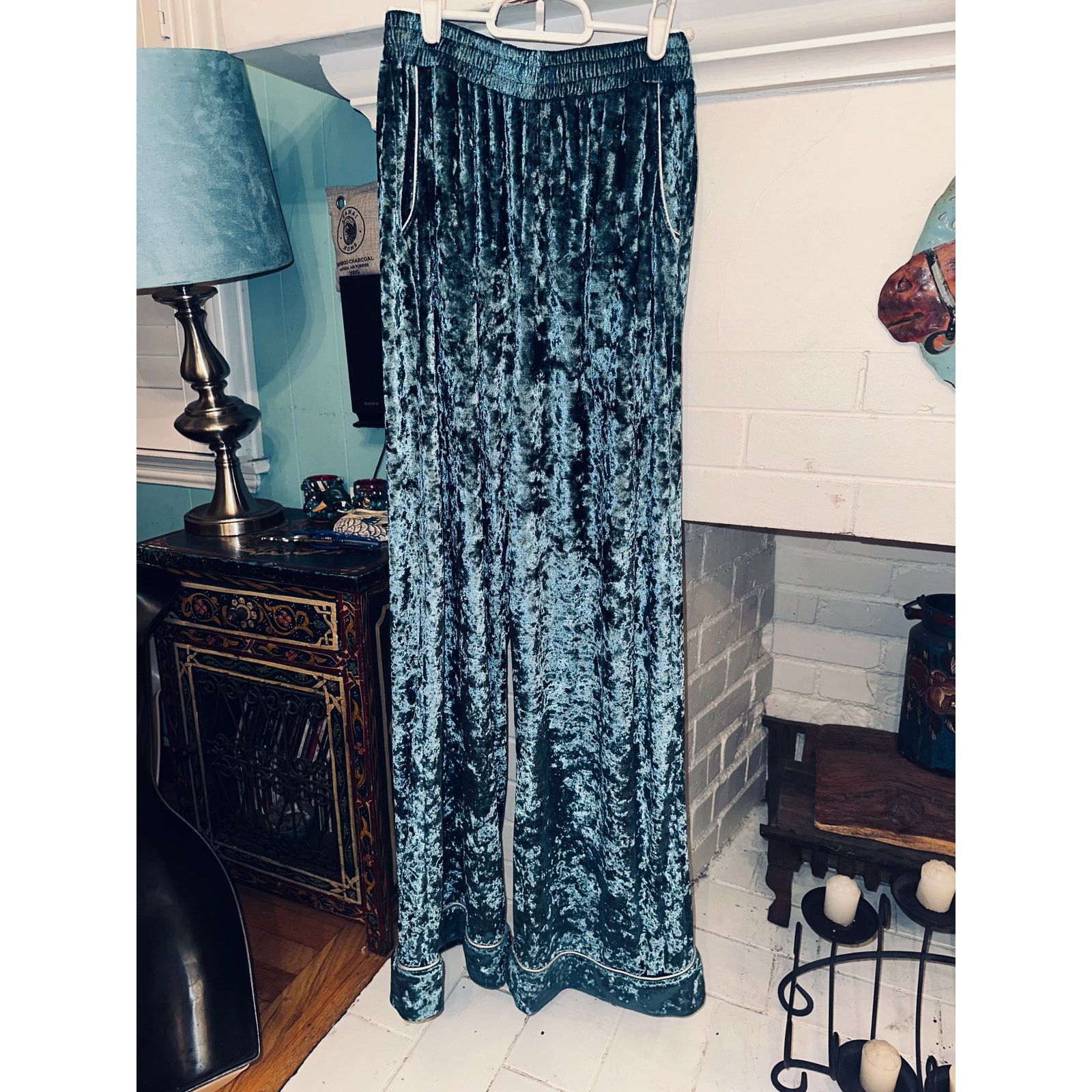 Other ALAMOUR THE LABEL AUSTRALIA CRUSHED VELVET PALAZZO PANTS S Size 28" / US 6 / IT 42 - 10 Thumbnail