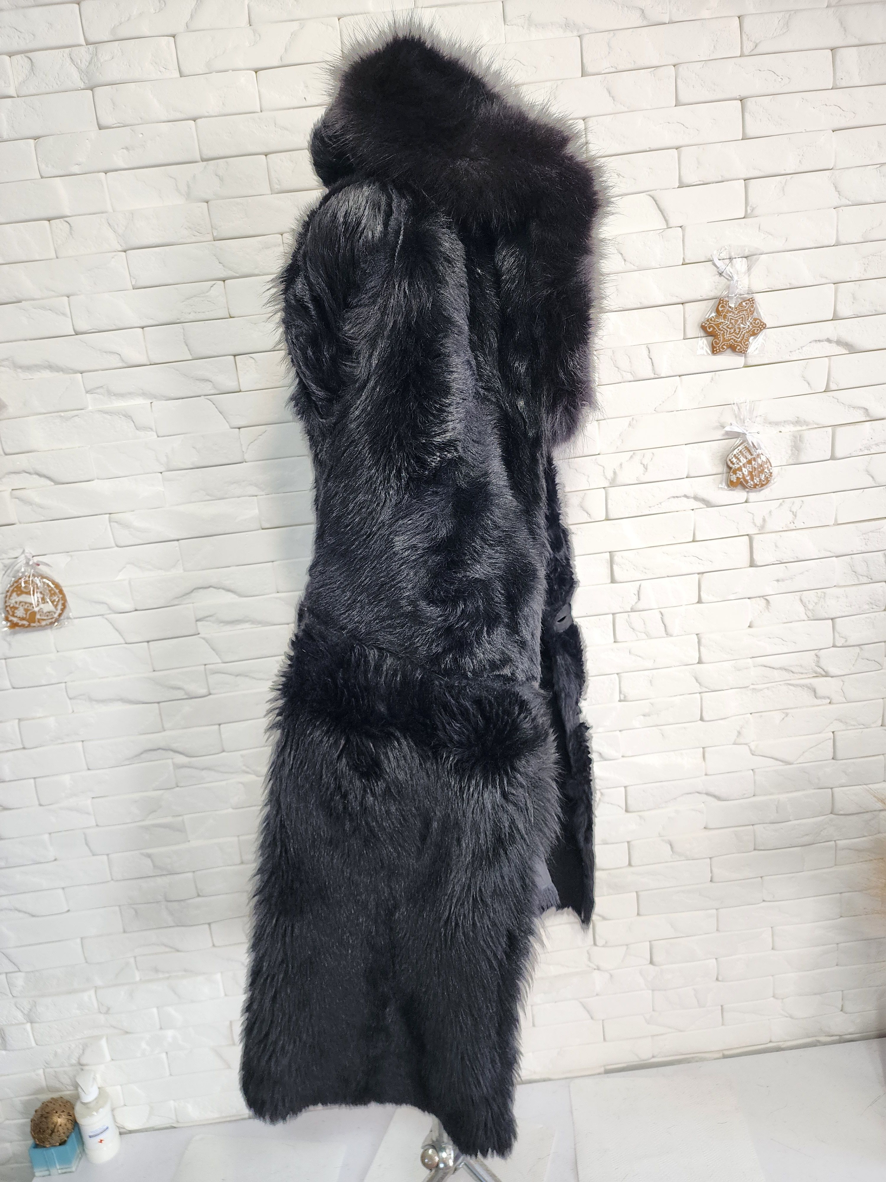 Furla Black Goat Fur Coat: Women's Fur Hooded Jacket, Button Front Size M / US 6-8 / IT 42-44 - 10 Thumbnail