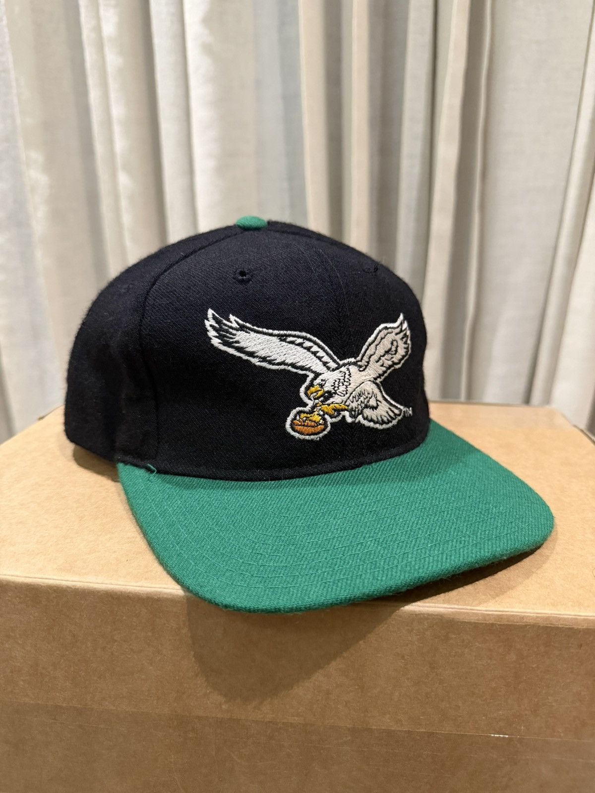 Starter Vintage 90s Philadelphia Eagles Starter hat Size ONE SIZE - 1 Thumbnail
